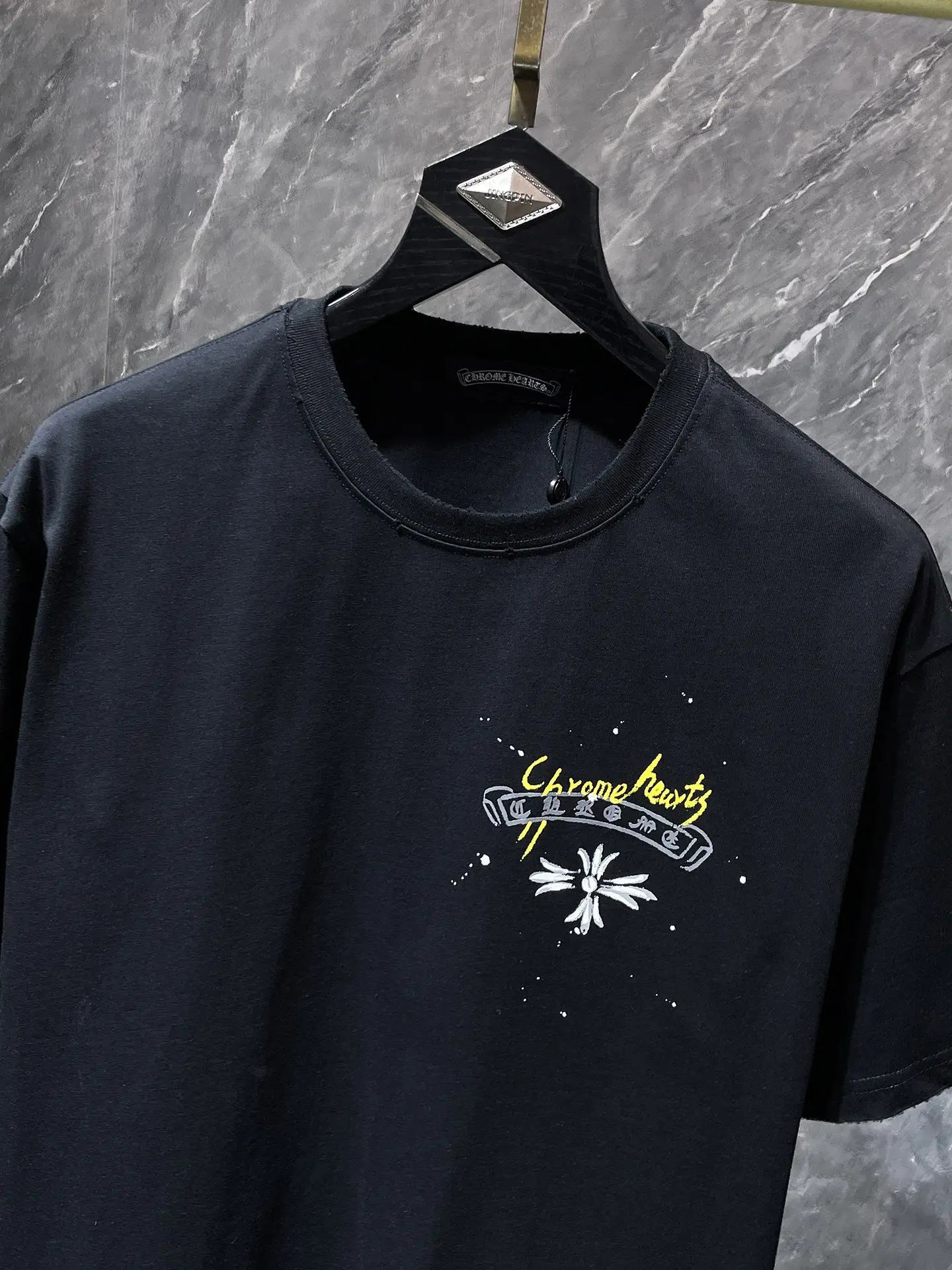 Logo Graphic Splatter Print T-Shirt D5515855 — view 4