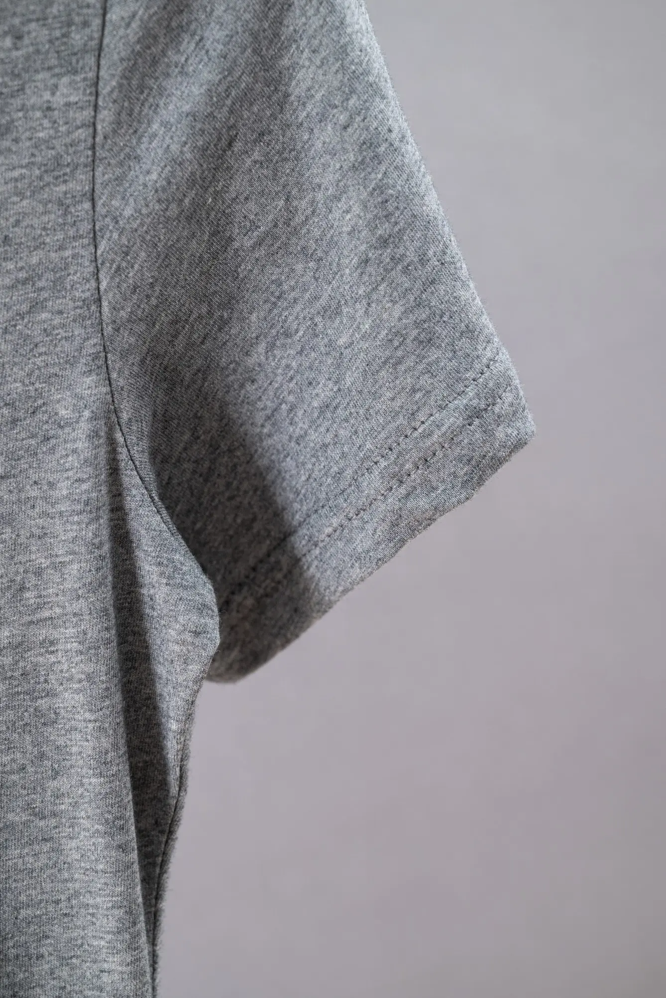 Logo Print V-Neck Slim Fit T-Shirt D10919746 — view 5