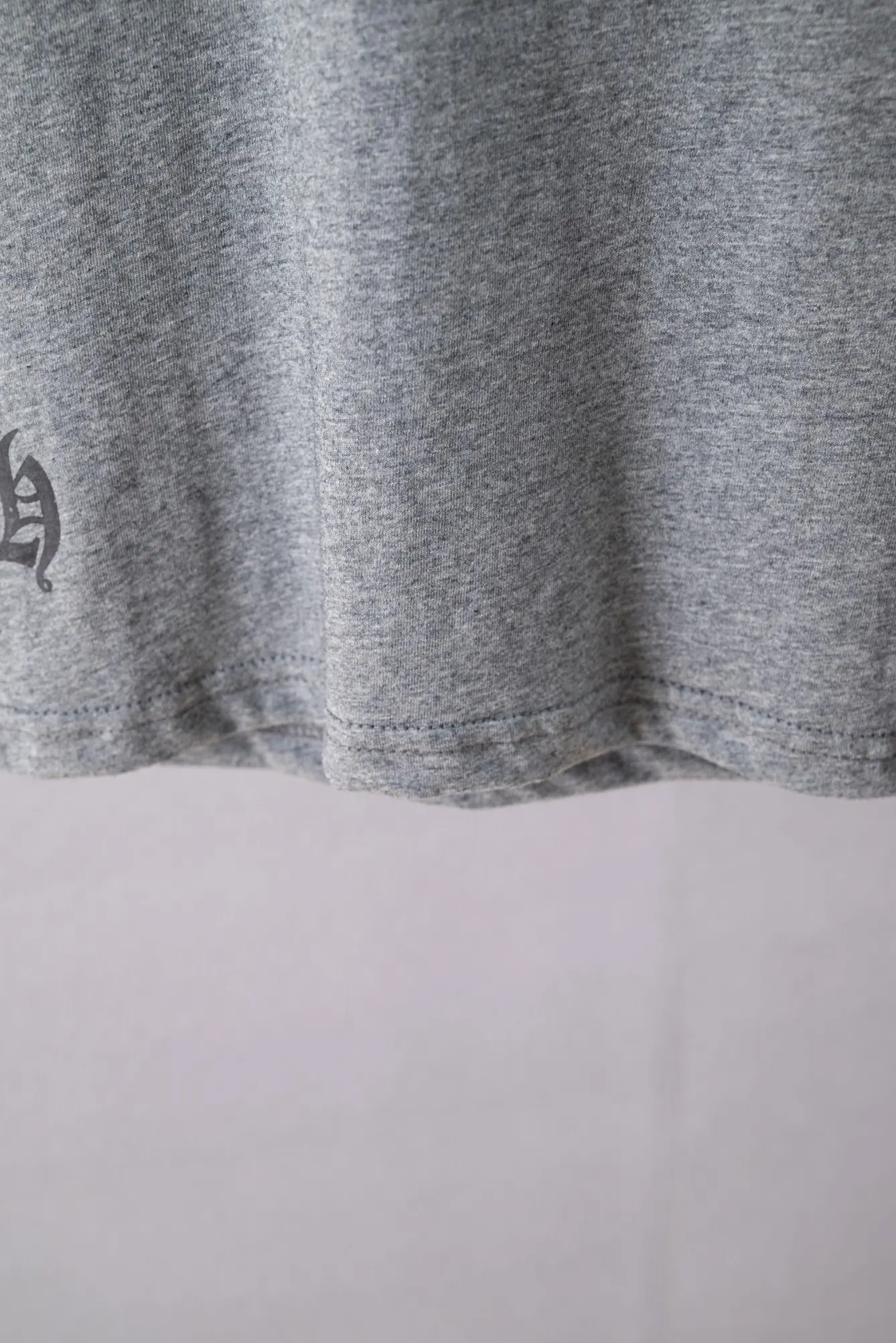 Logo Print V-Neck Slim Fit T-Shirt D10919746 — view 9