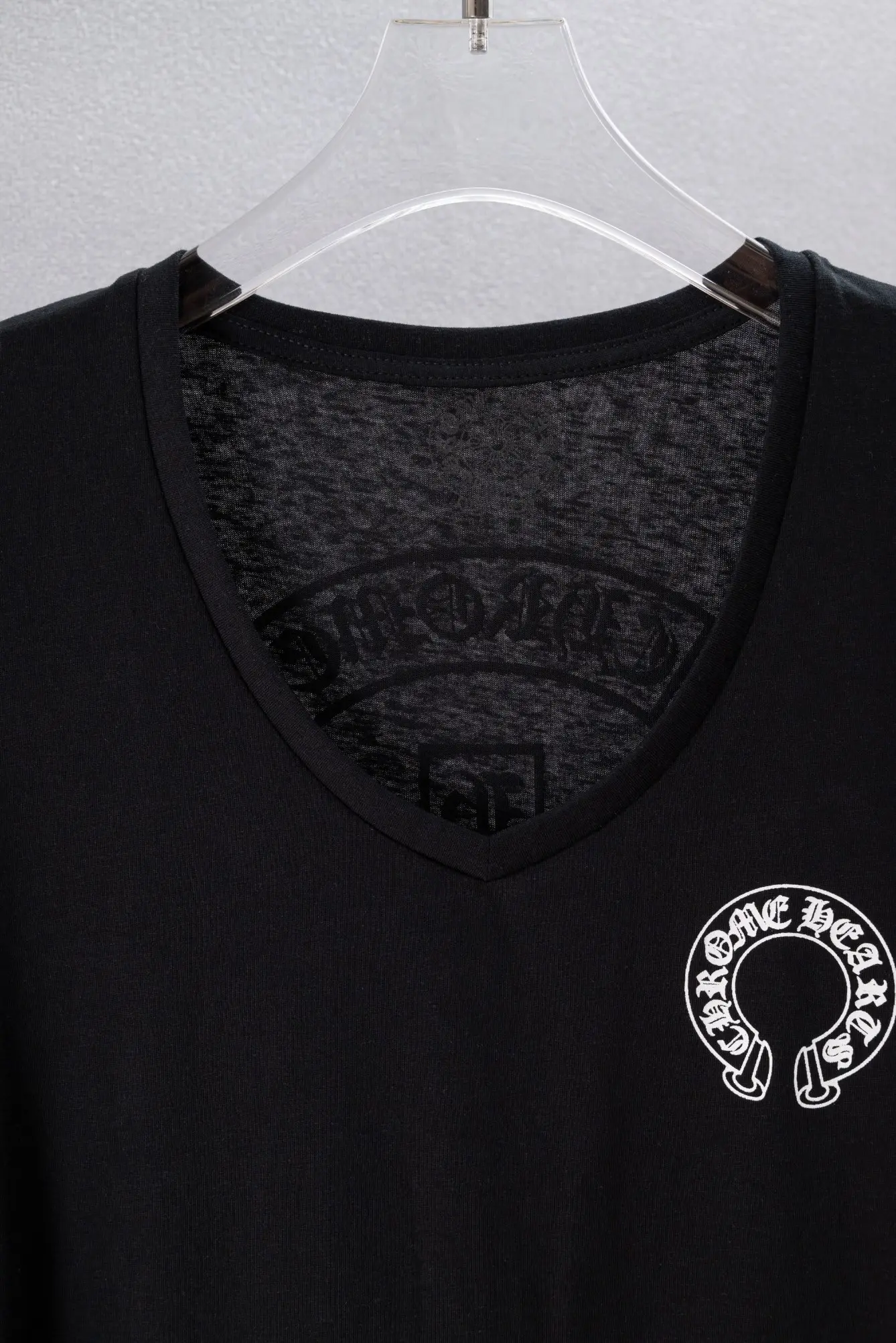 Chrome Hearts Logo V-Neck Slim-Fit T-Shirt D10919745 — view 3
