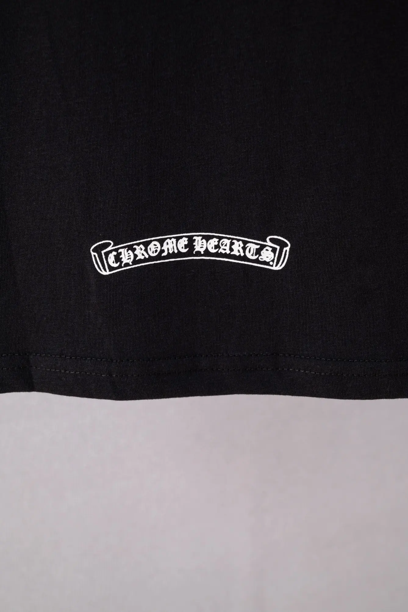 Chrome Hearts Logo V-Neck Slim-Fit T-Shirt D10919745 — view 6