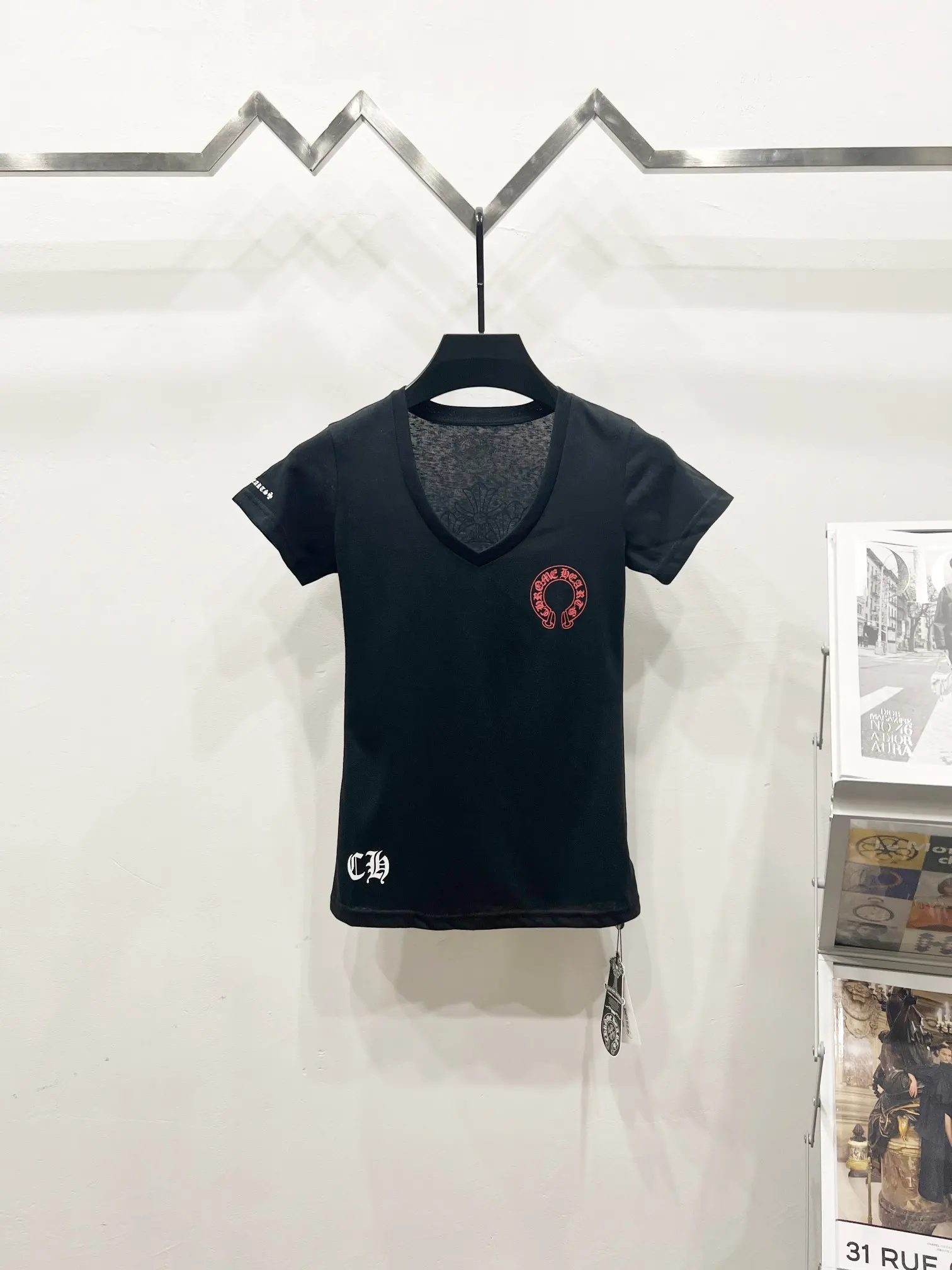 Chrome Hearts Logo Print V-Neck T-Shirt D10919763