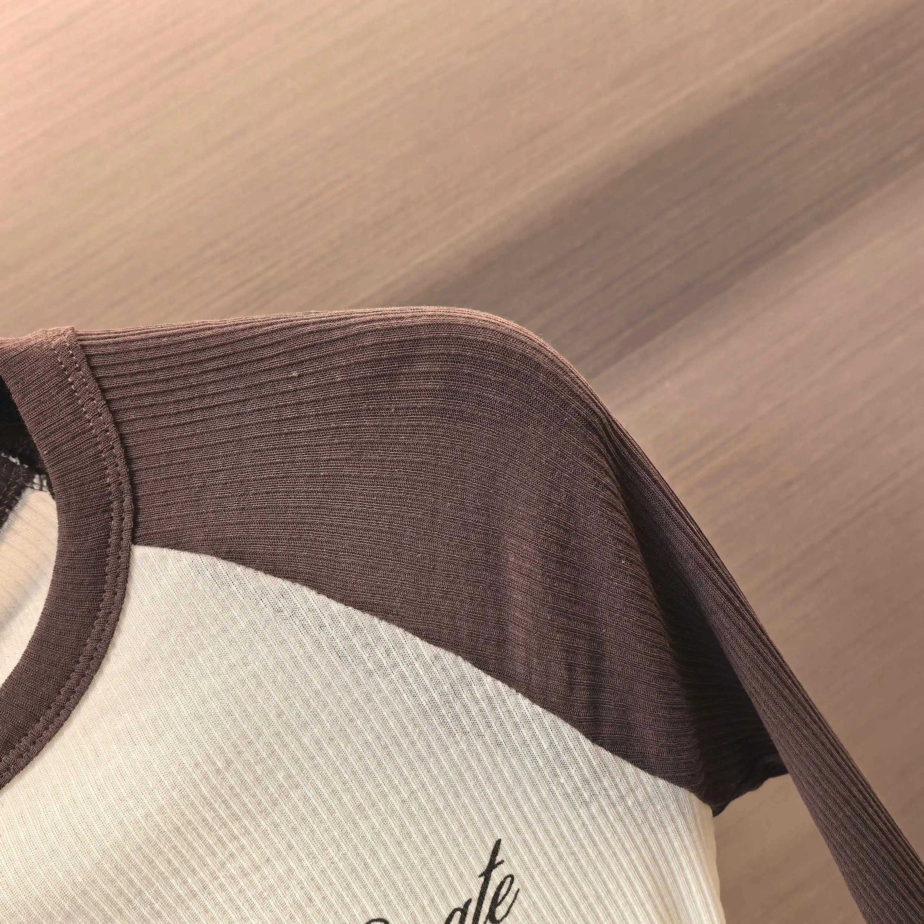 Acne Studios Raglan Sleeve Graphic T-Shirt D13523727 — view 8