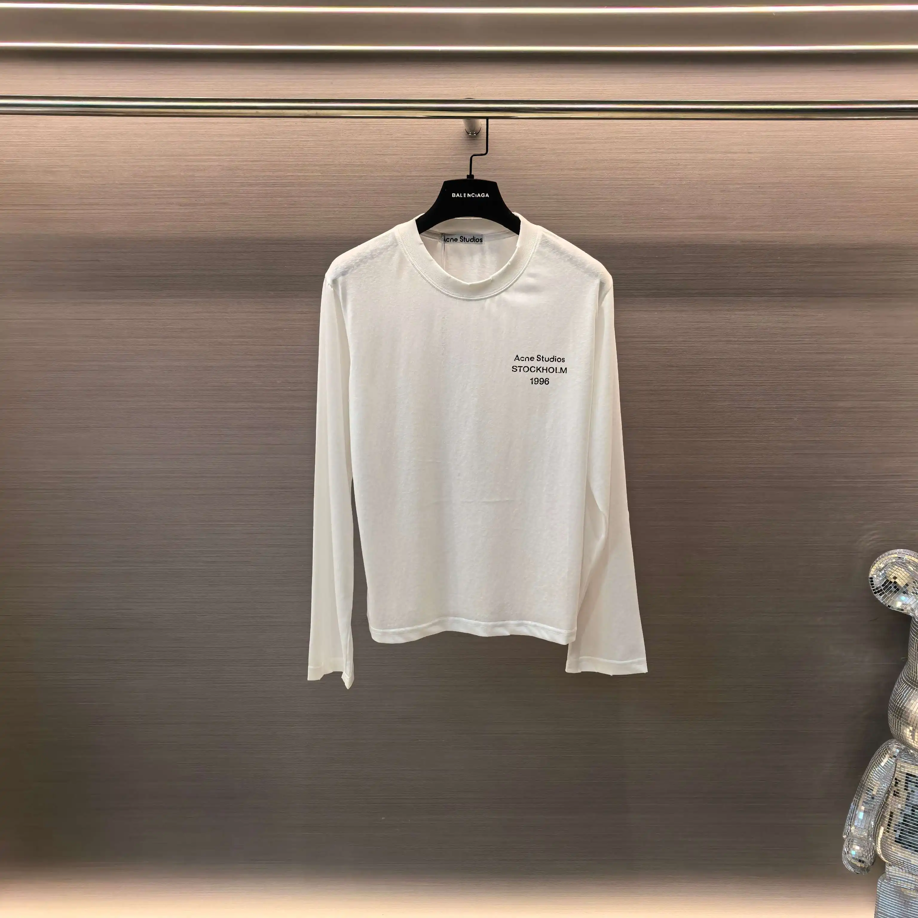 Logo Print Long-Sleeve T-Shirt D13523800 — view 2