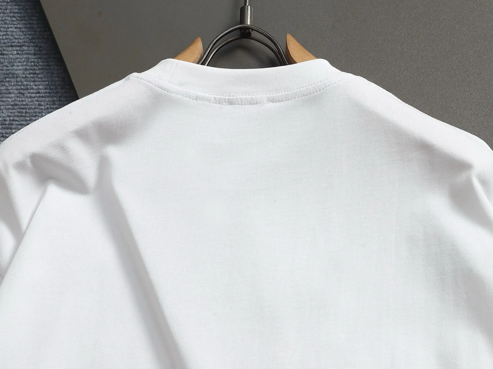 Floral Logo Graphic T-Shirt D13513695 — view 10