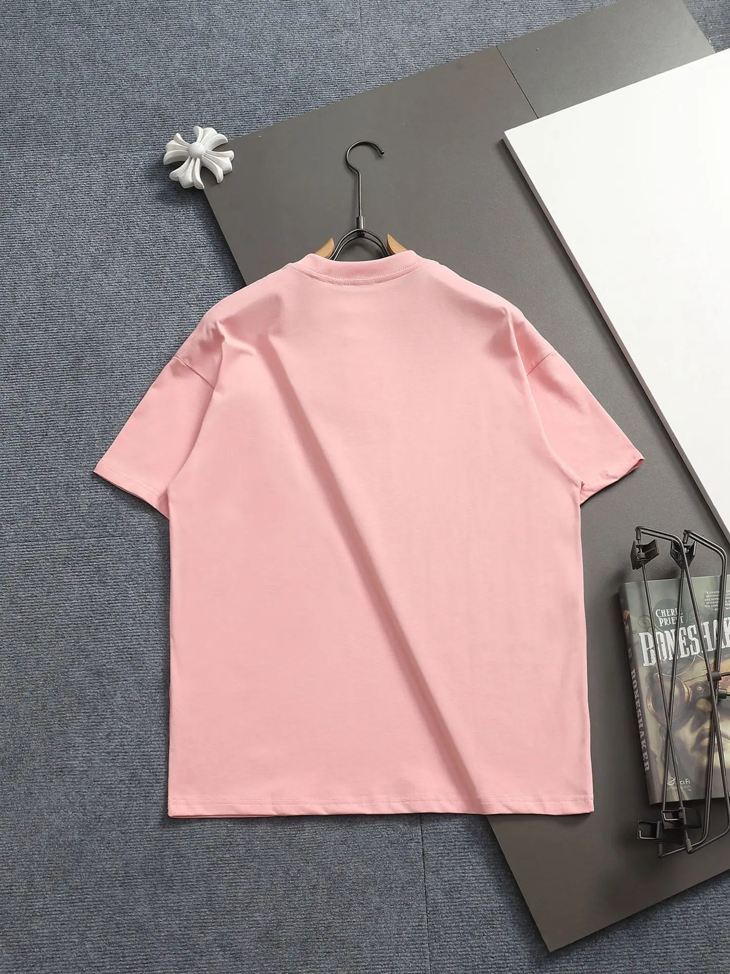 Floral Logo Graphic Cotton T-Shirt D13513697 — view 2