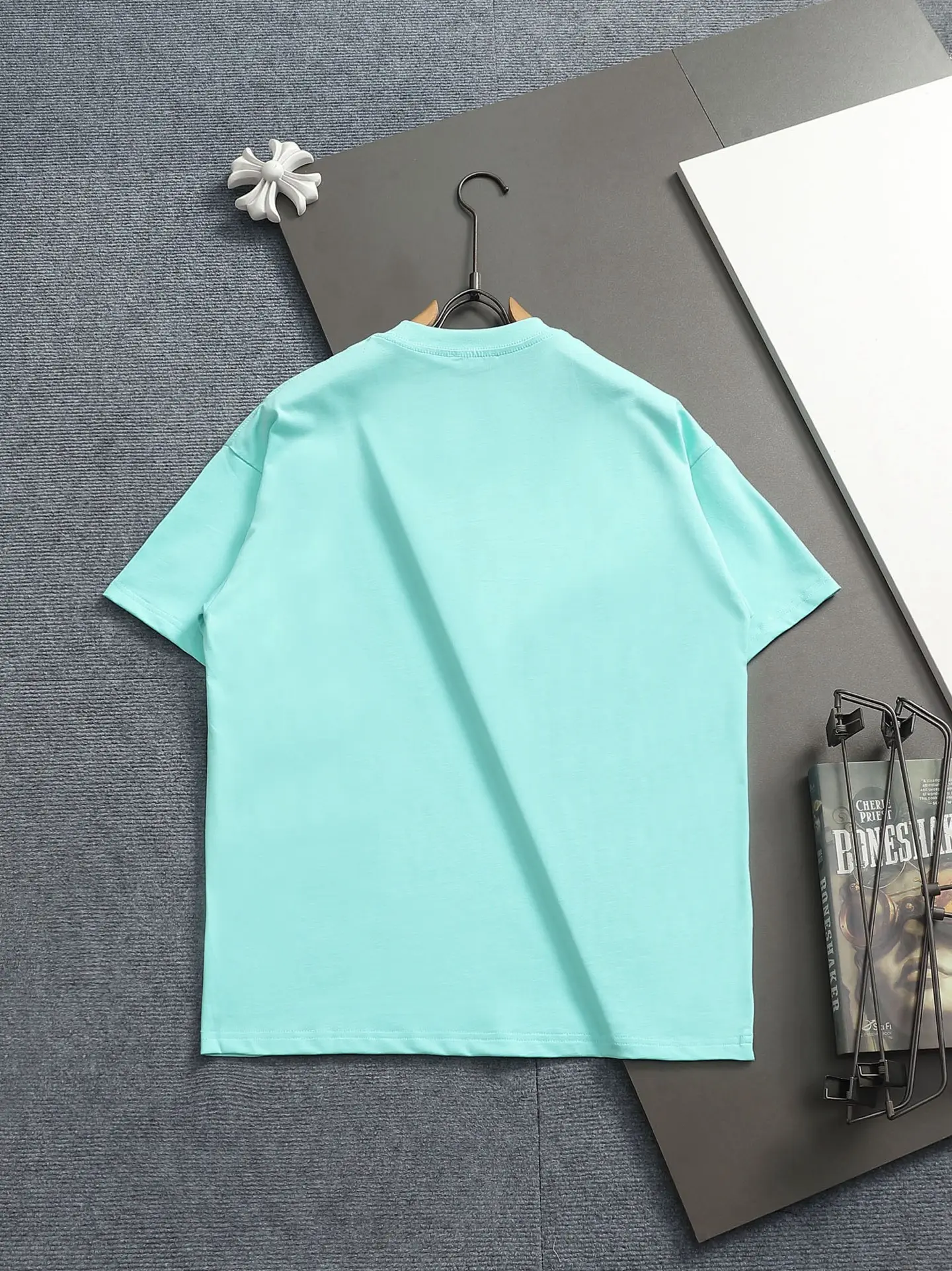 Logo Embroidered Mountain Print T-Shirt D13513681 — view 2