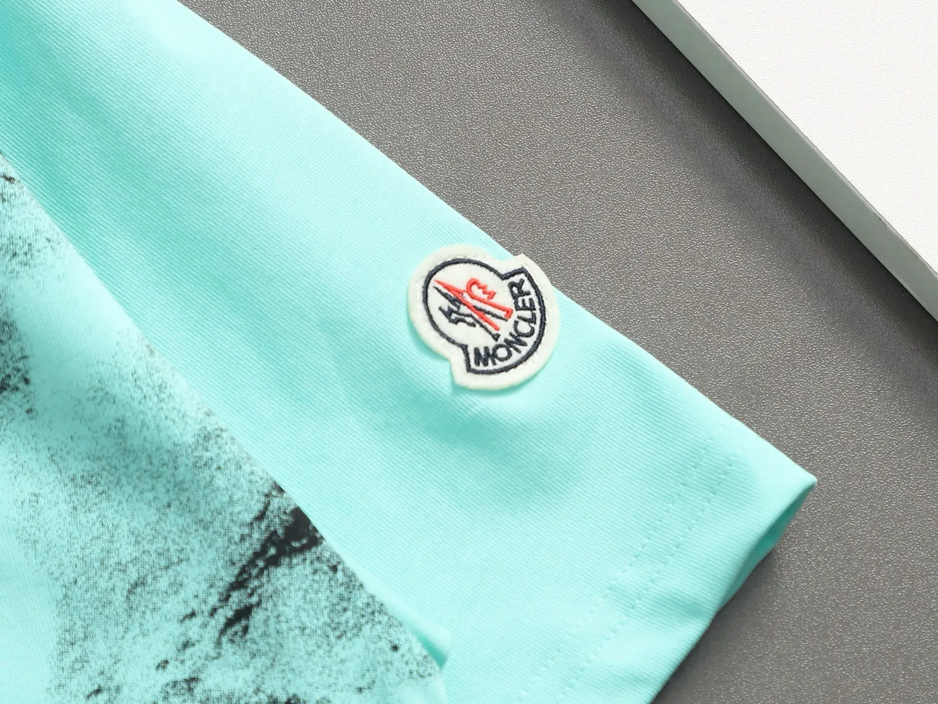 Logo Embroidered Mountain Print T-Shirt D13513681 — view 6