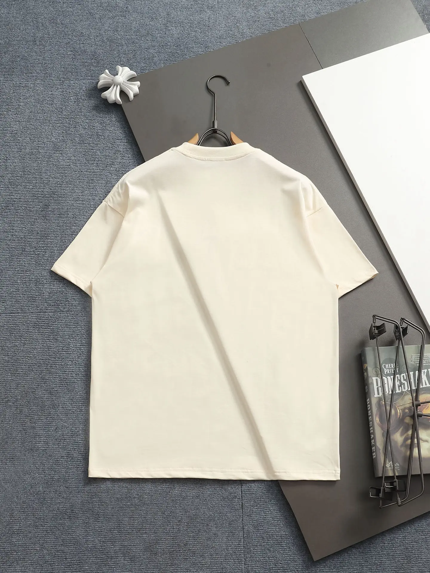 Logo Embroidered Mountain Print T-Shirt D13513682 — view 2