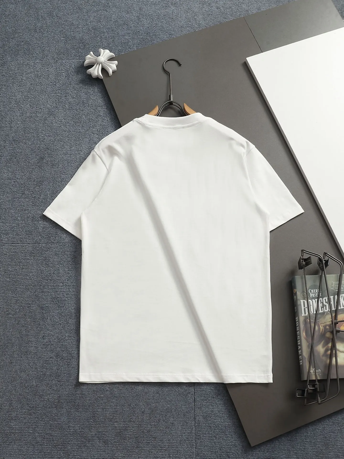 Logo Graphic Print Cotton T-Shirt D13513689 — view 2