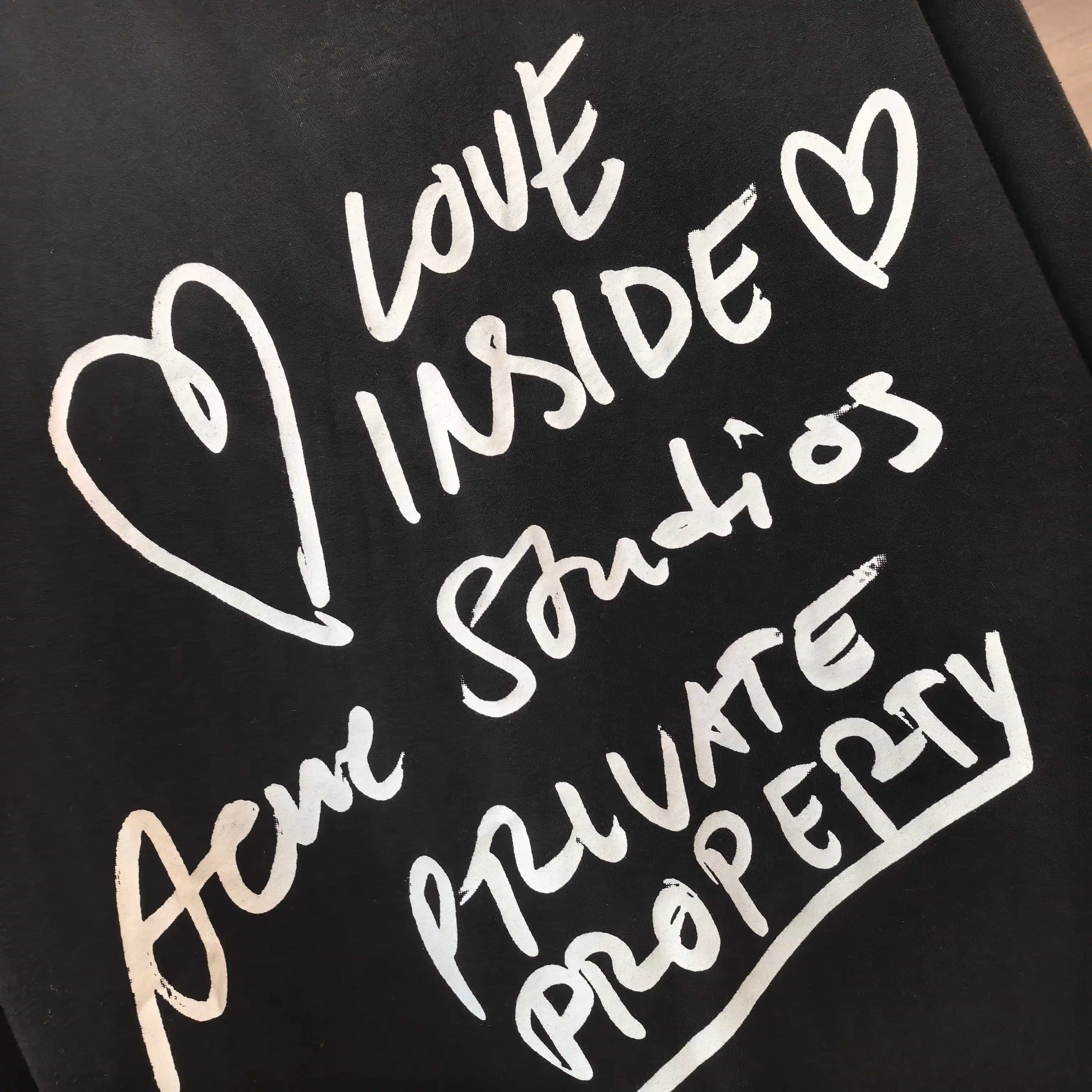 Love Inside Slogan Long-Sleeve T-Shirt D14023738 — view 6