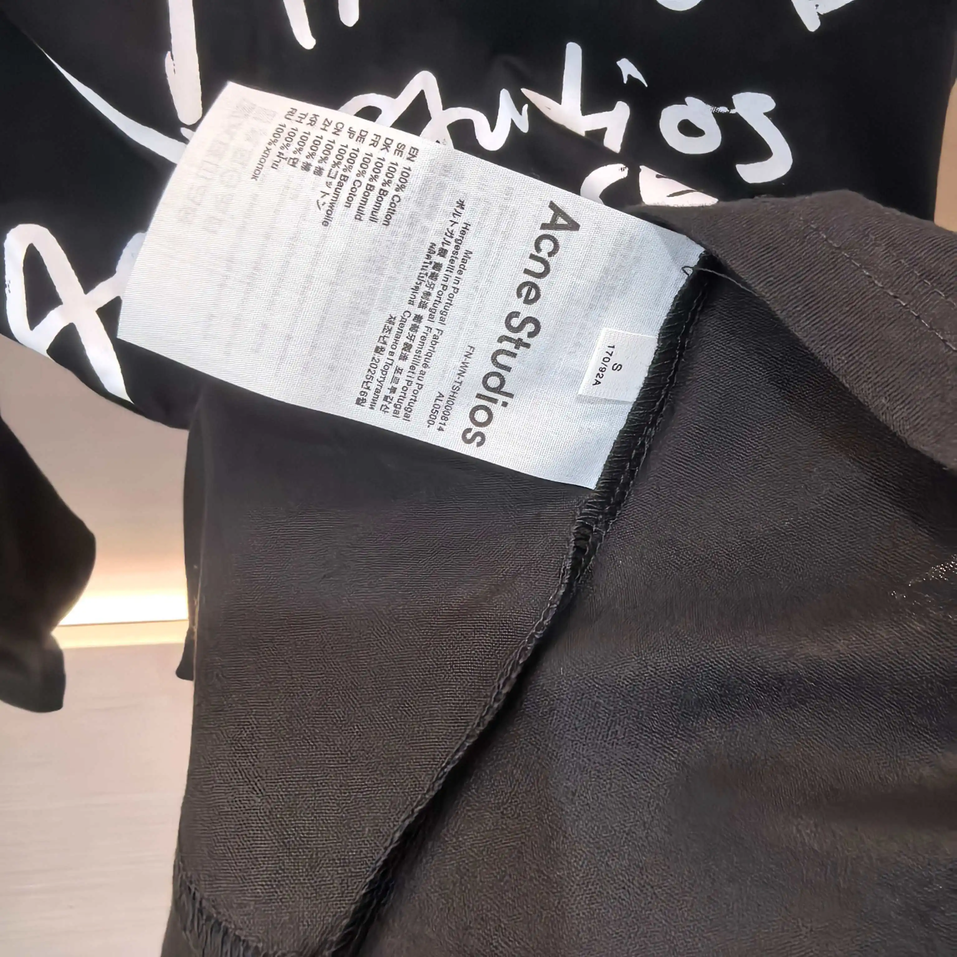 Love Inside Slogan Long-Sleeve T-Shirt D14023738 — view 8