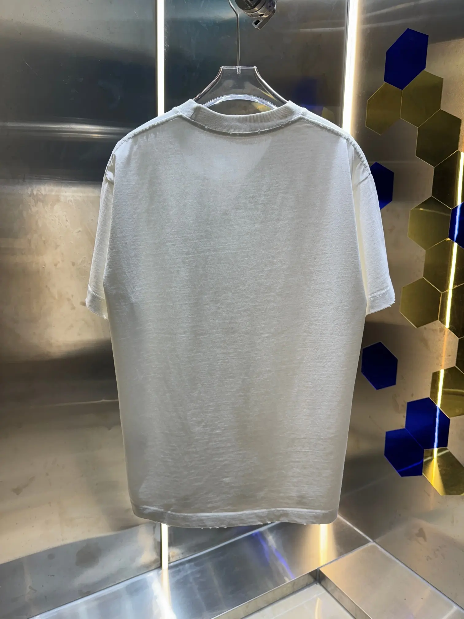 Logo Print Distressed Cotton T-Shirt D14013425 — view 5