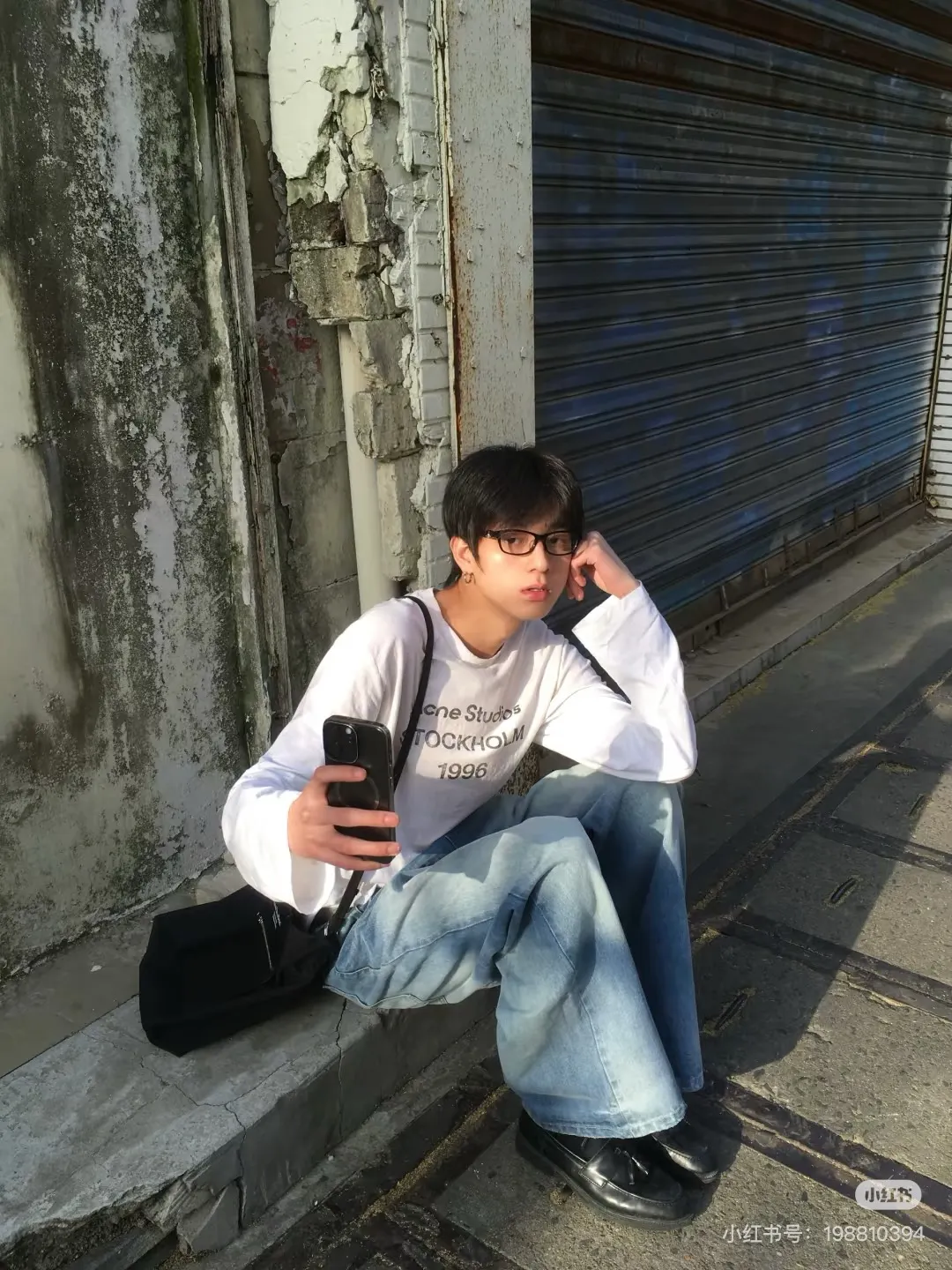 1996 Logo Distressed Long-Sleeve T-Shirt D14023834 — view 4