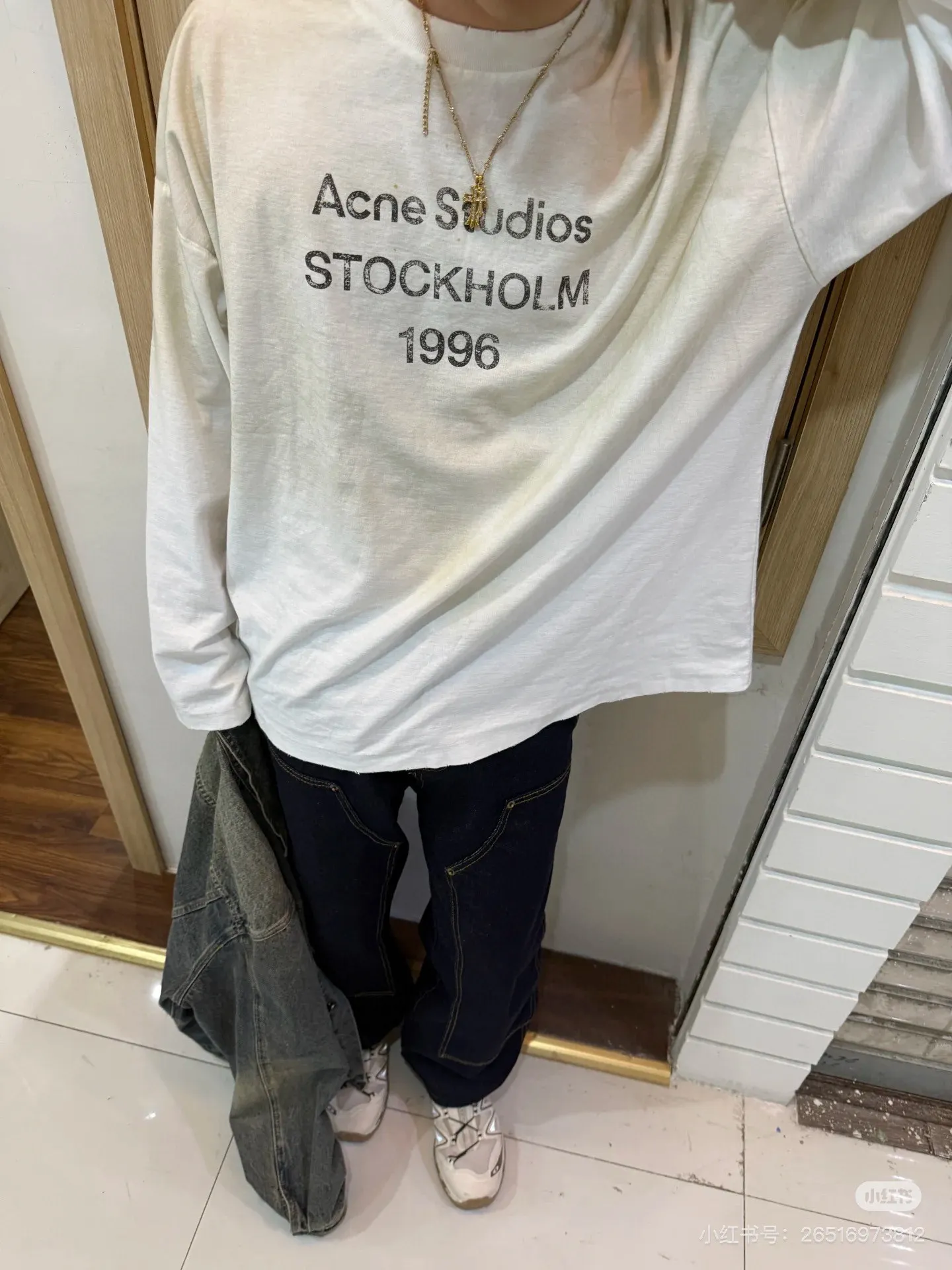 1996 Logo Distressed Long-Sleeve T-Shirt D14023834 — view 7
