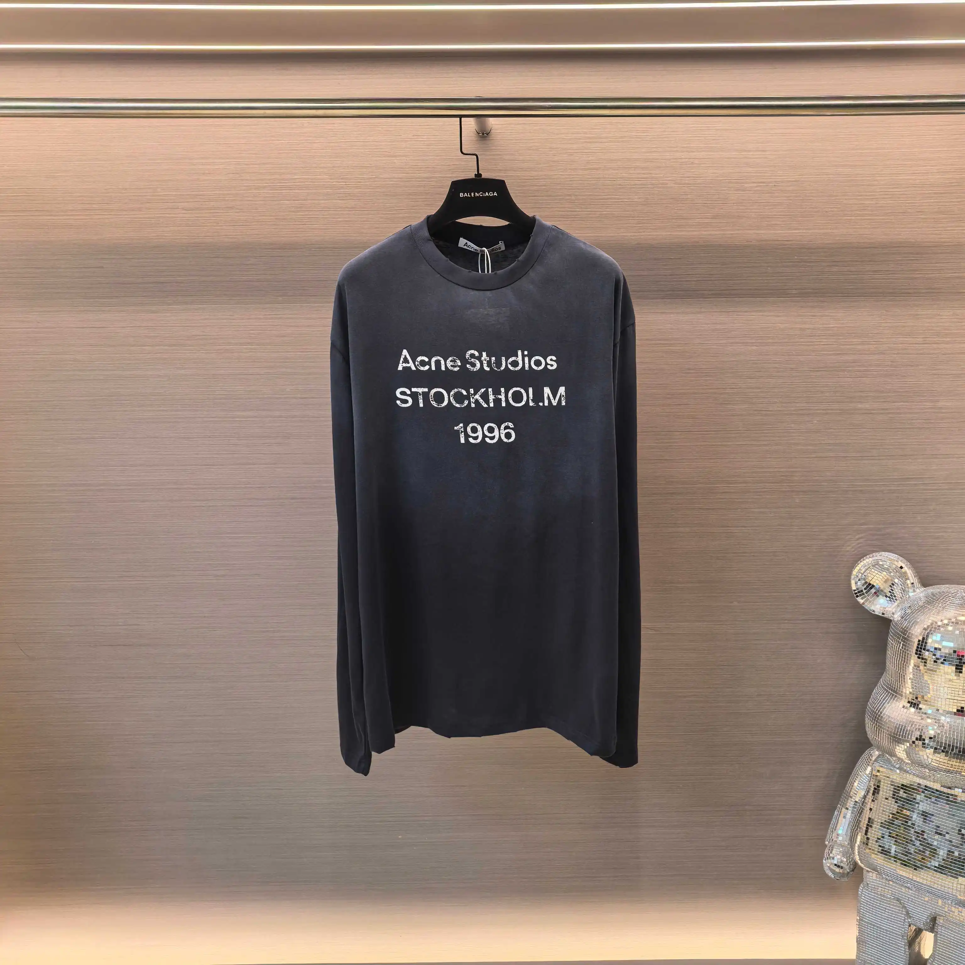 1996 Logo Long-Sleeve T-Shirt D14023819 — view 2