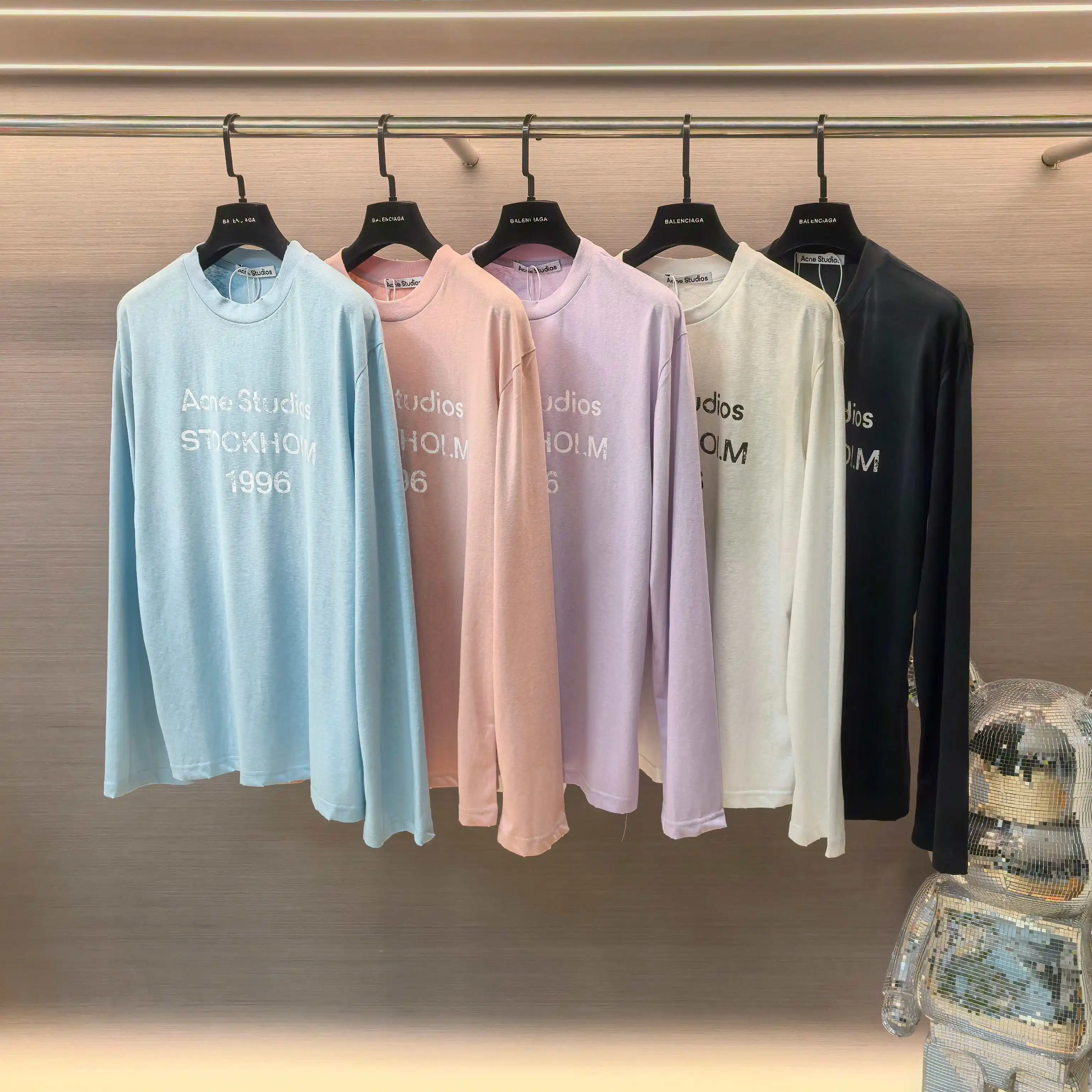 1996 Logo Distressed Long-Sleeve T-Shirt D14023832
