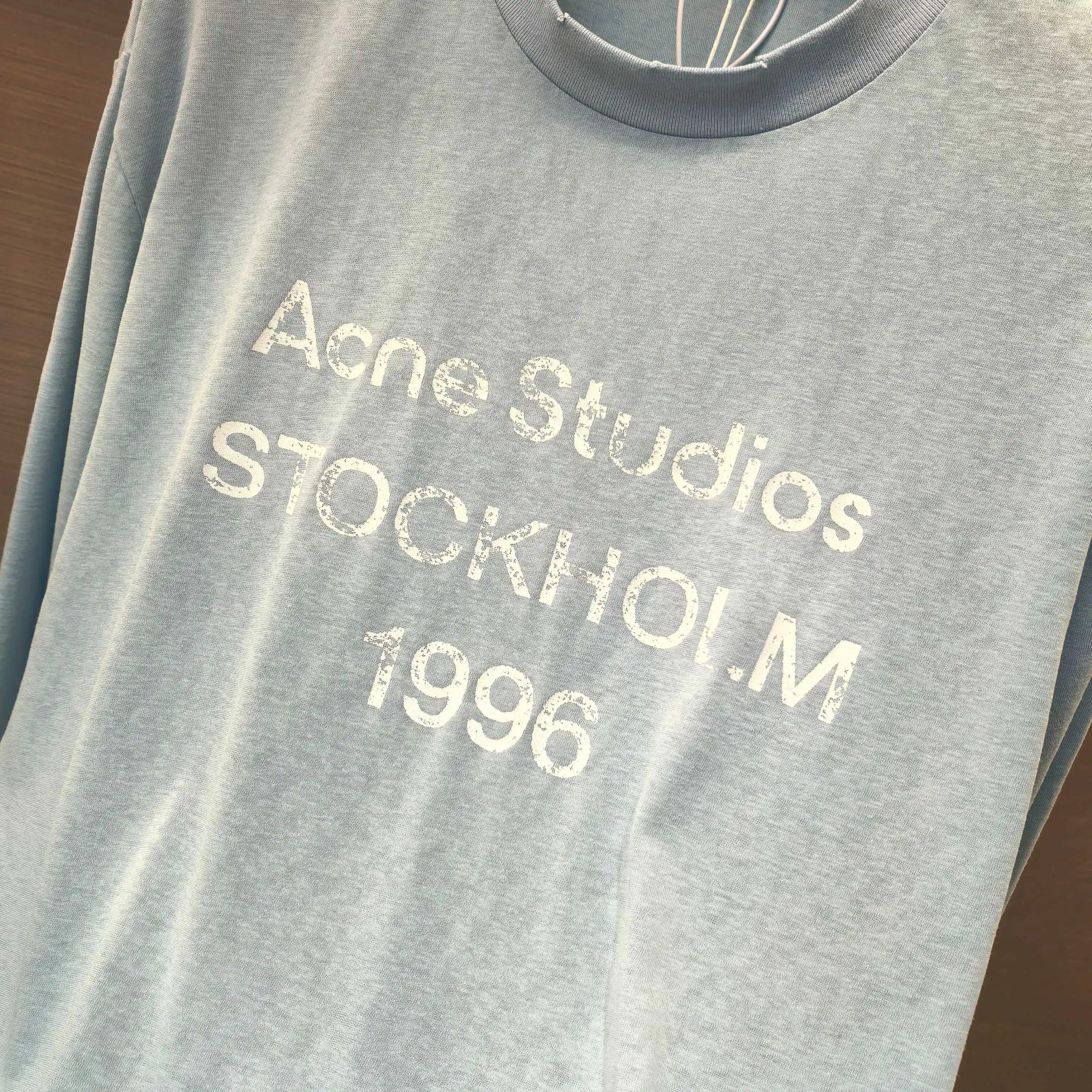 1996 Logo Distressed Long-Sleeve T-Shirt D14023832 — view 5