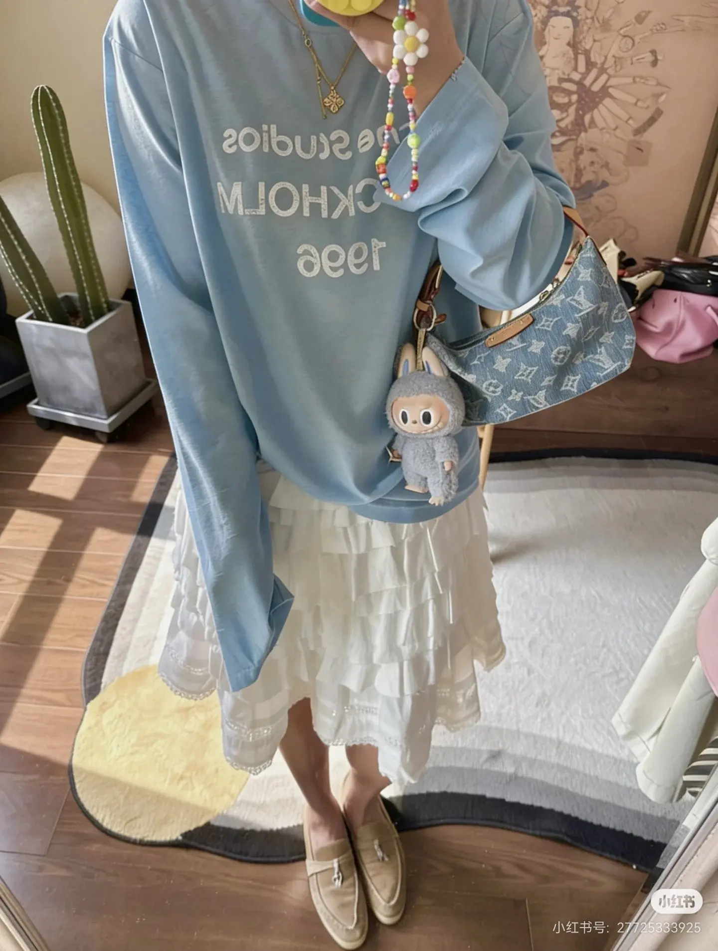 1996 Distressed Logo Long-Sleeve T-Shirt D14023828 — view 5