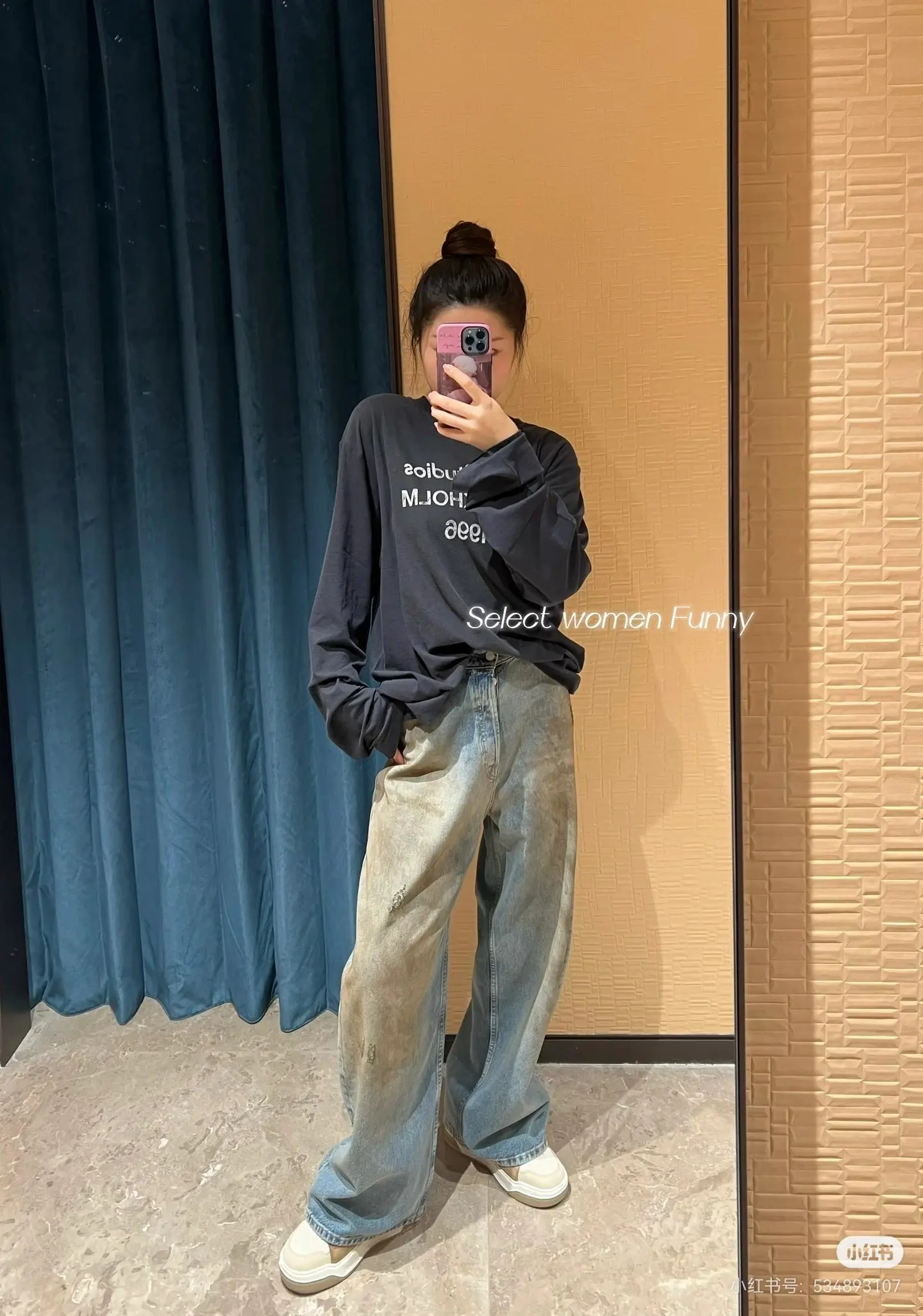 1996 Logo Distressed Long-Sleeve T-Shirt D14023821 — view 8