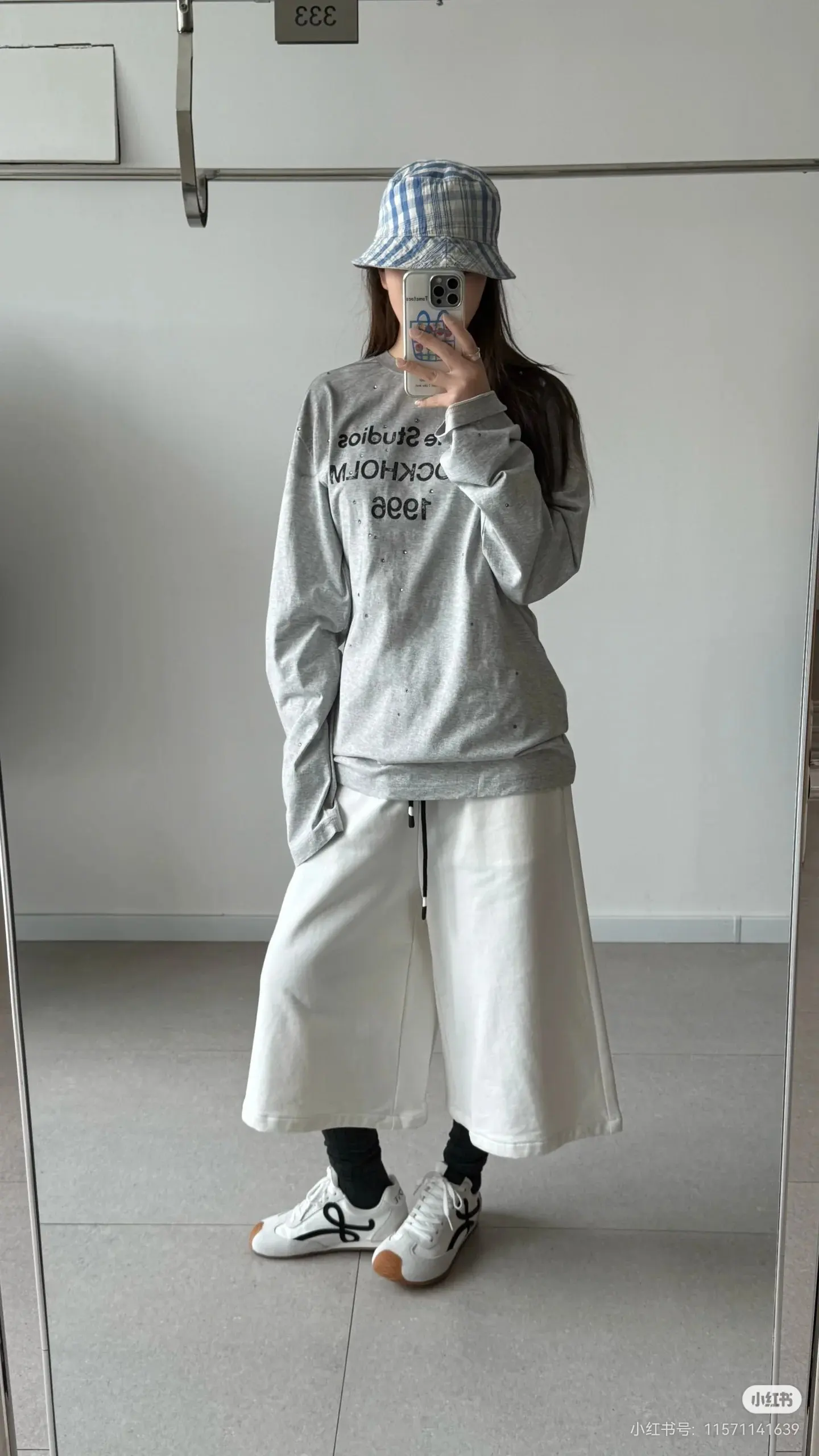 1996 Logo Oversized Long-Sleeve T-Shirt D14023816 — view 3