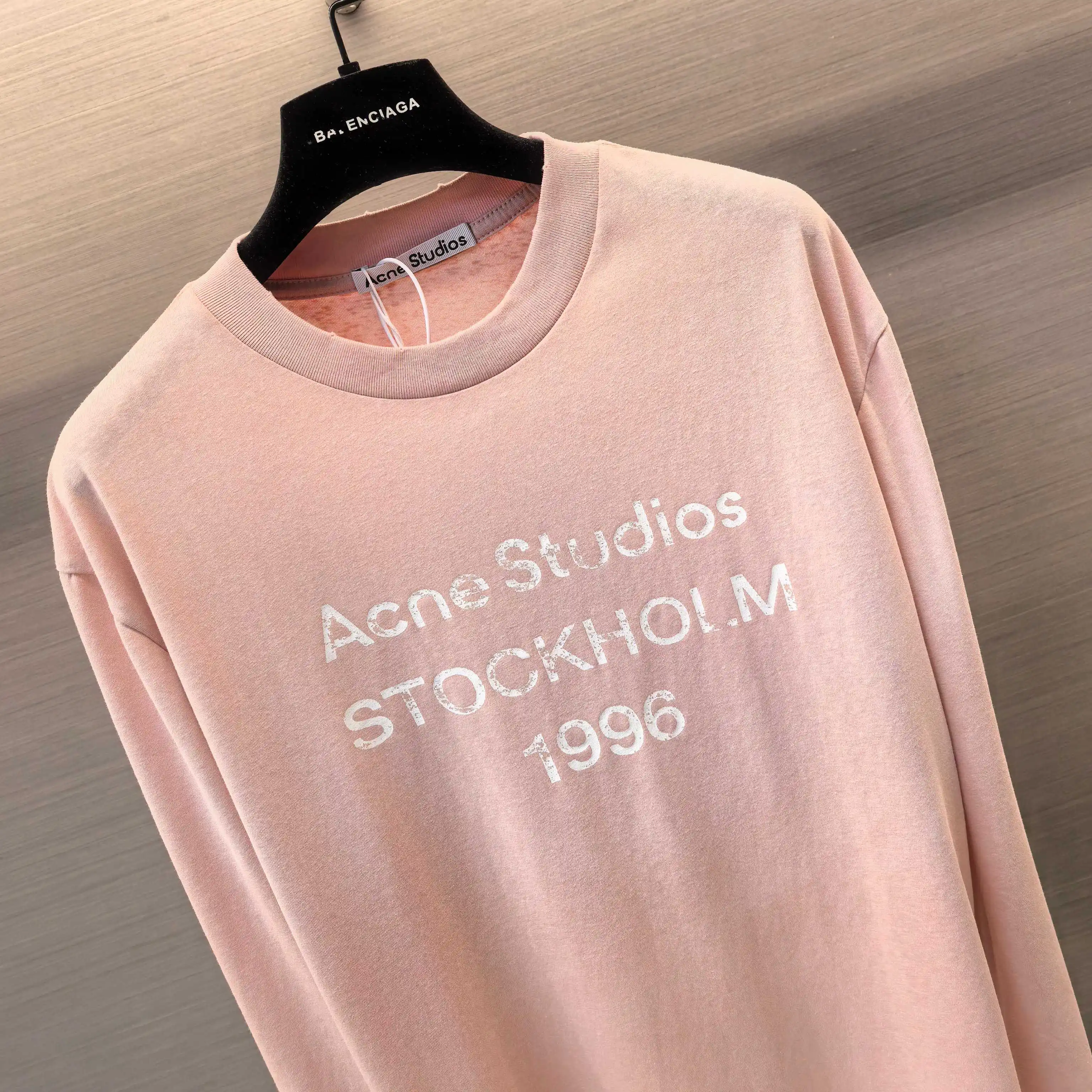 1996 Logo Long-Sleeve T-Shirt D14023837 — view 4