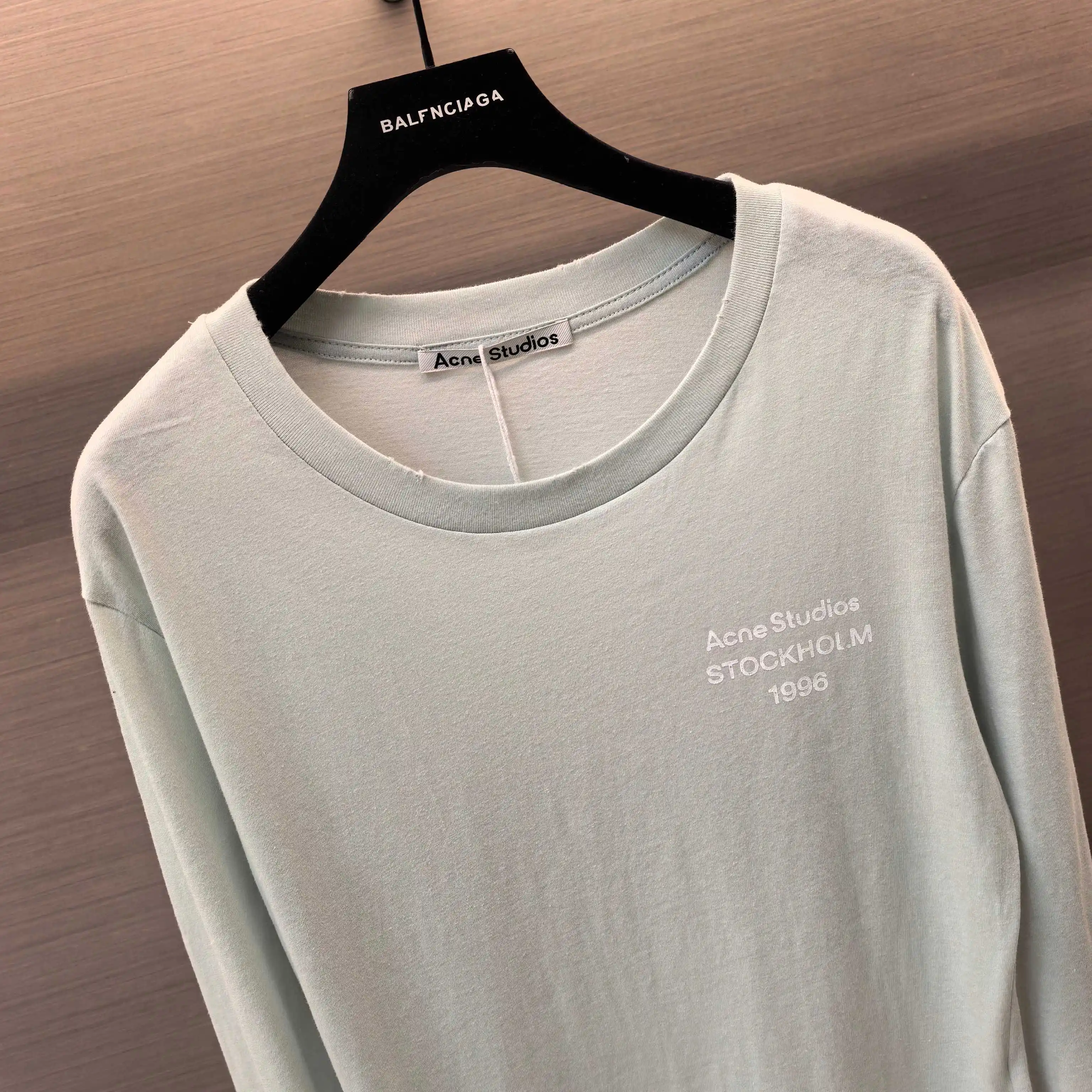 1996 Logo Print Long-Sleeve T-Shirt D14023840 — view 4