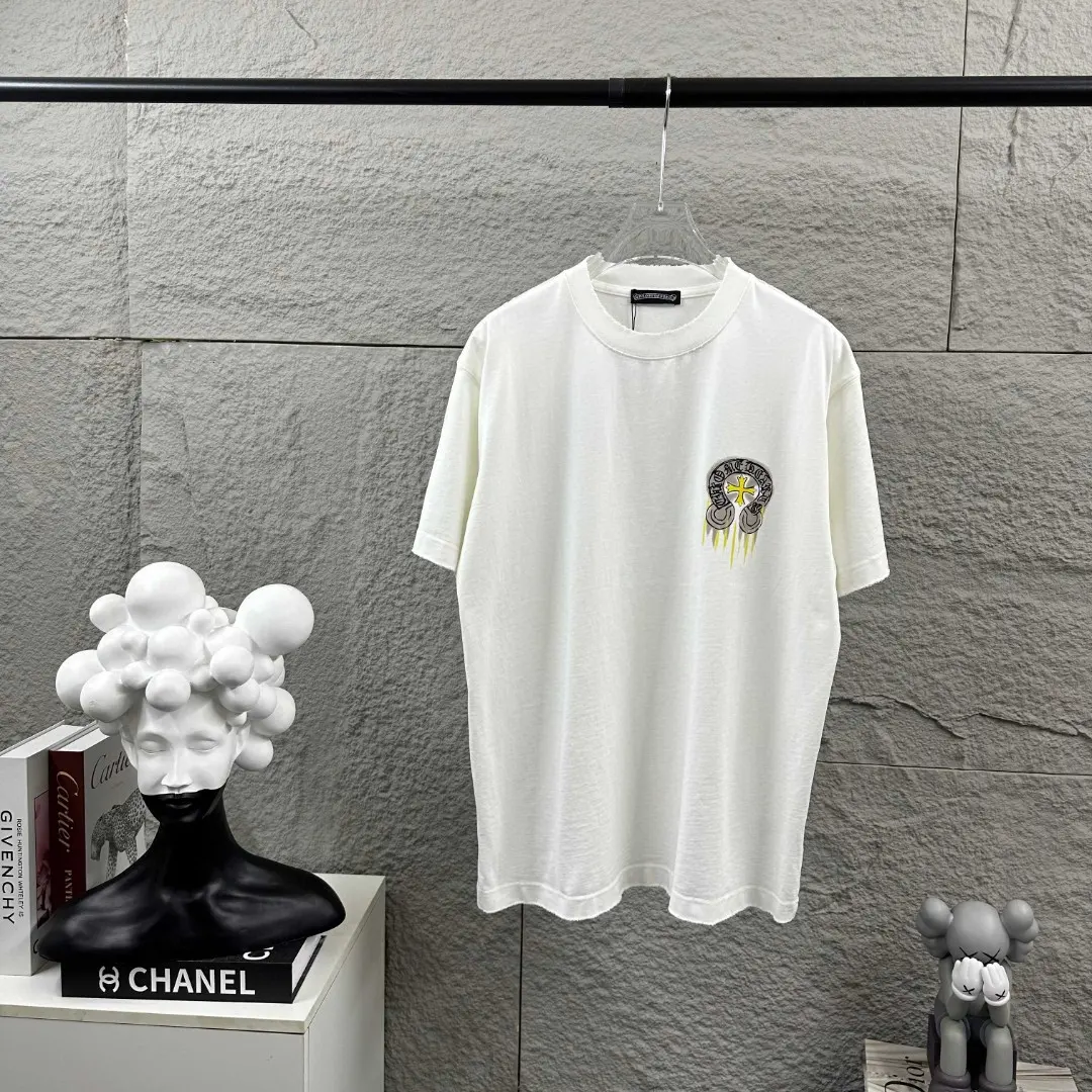 The Vinyl Factory Graphic Print T-Shirt D14019630 — view 2
