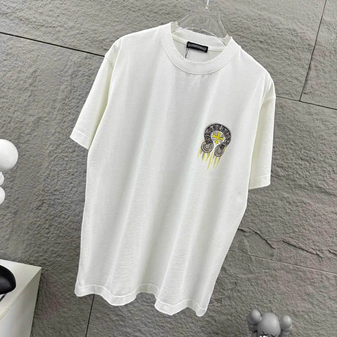 The Vinyl Factory Graphic Print T-Shirt D14019630 — view 8