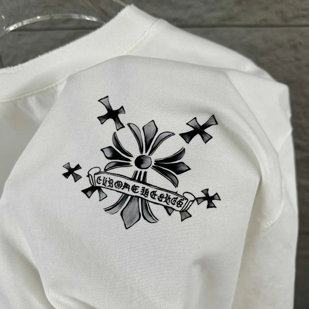 Chrome Hearts Distressed Graphic Print T-Shirt D14019635 — view 4