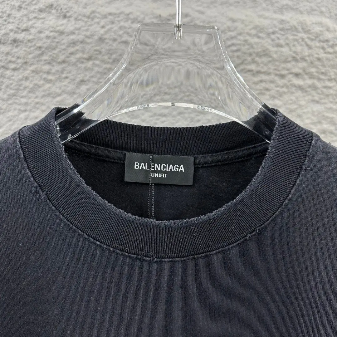 Distressed Flocked Logo Cotton T-Shirt D14512492 — view 7