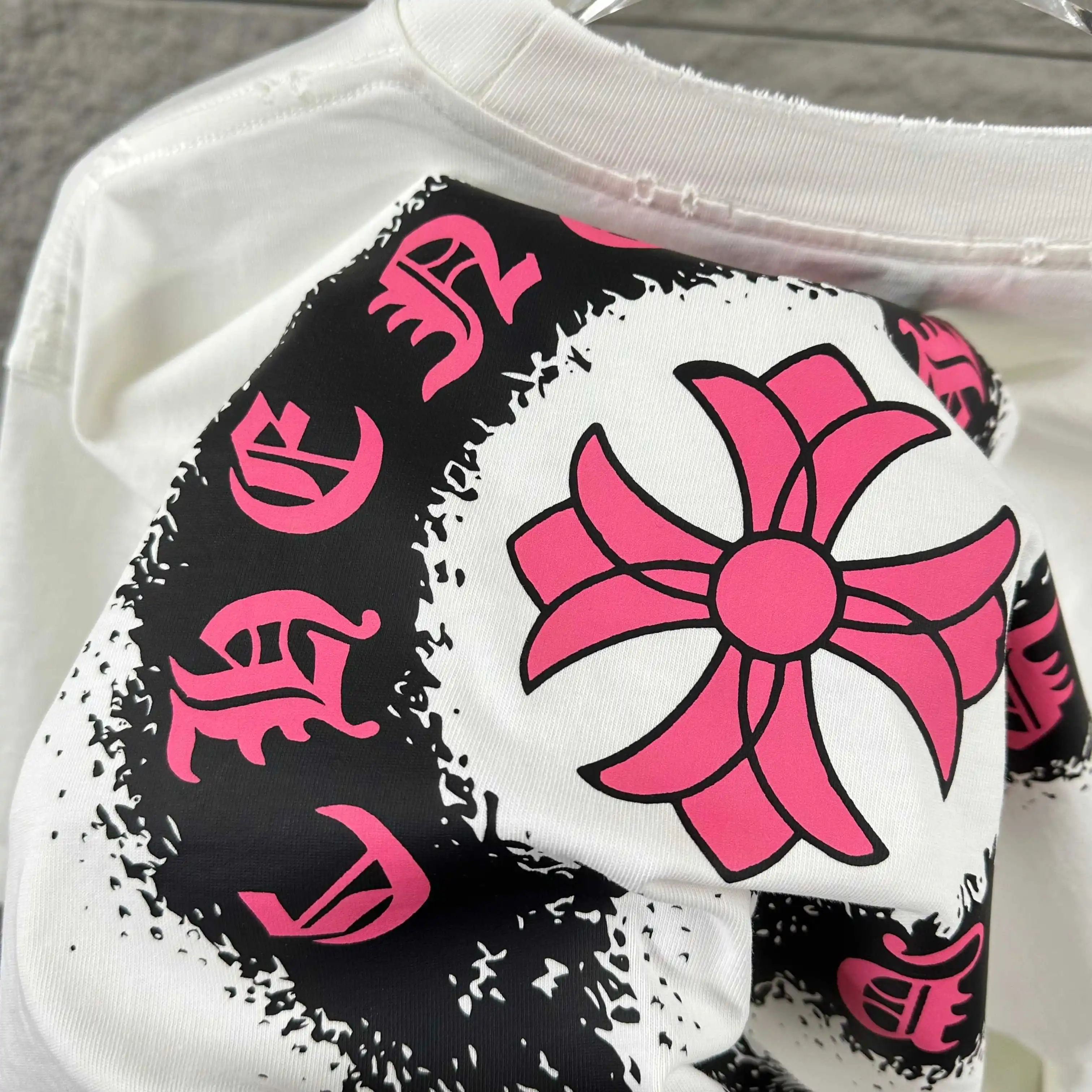 Distressed Logo Graphic Cotton T-Shirt D14512504 — view 4