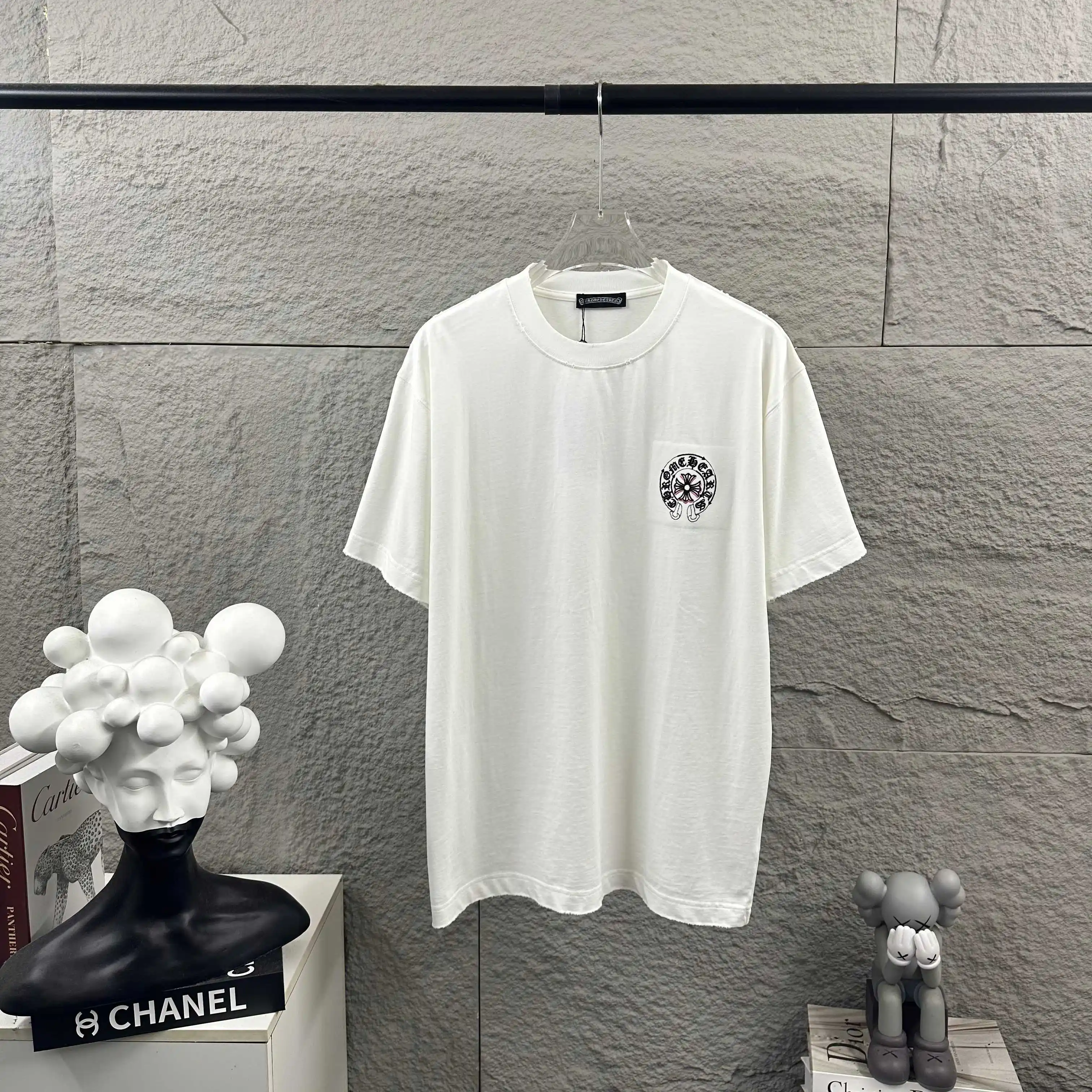 Distressed Logo Embroidery Cotton T-Shirt D14519627 — view 2