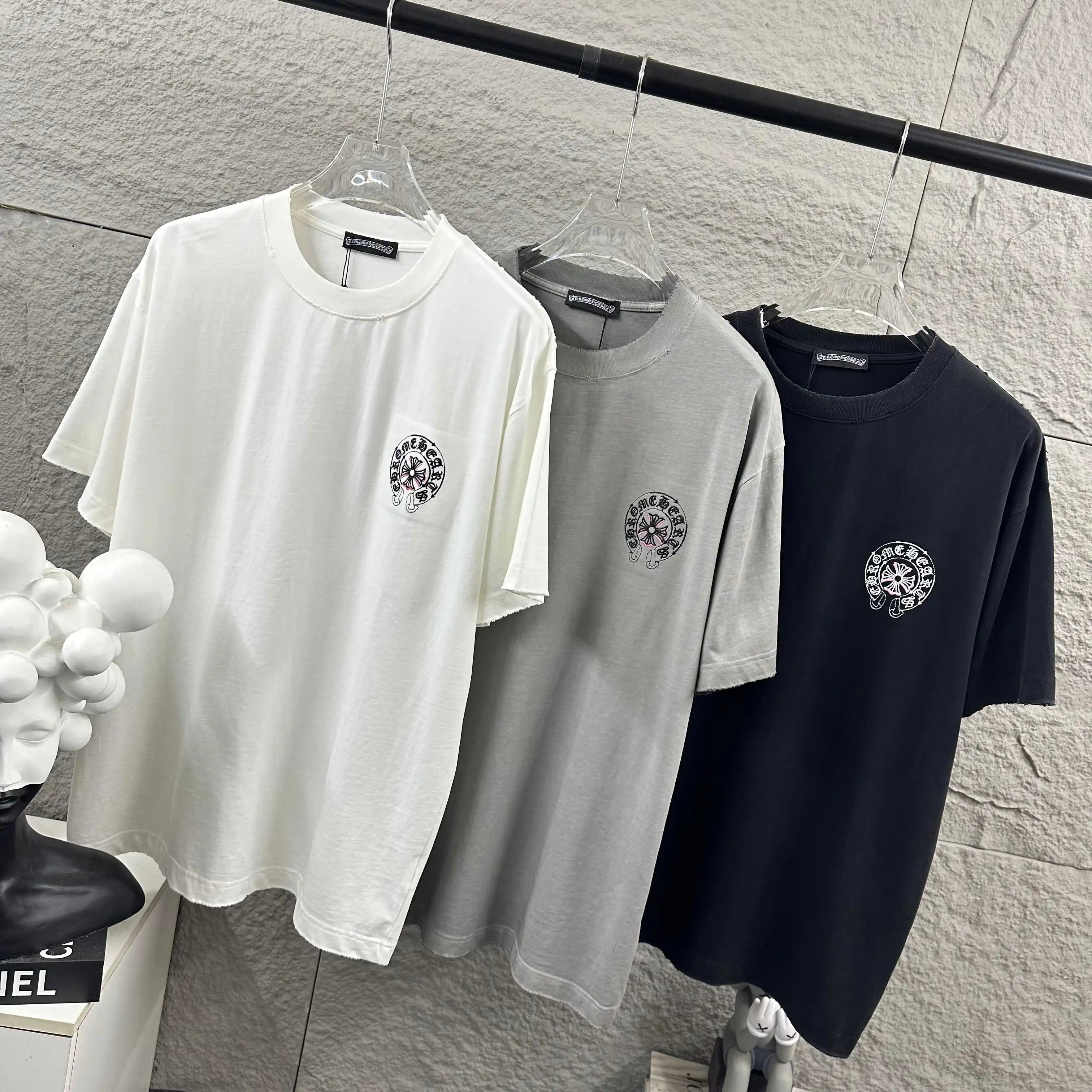 Distressed Logo Embroidery Cotton T-Shirt D14519627 — view 14