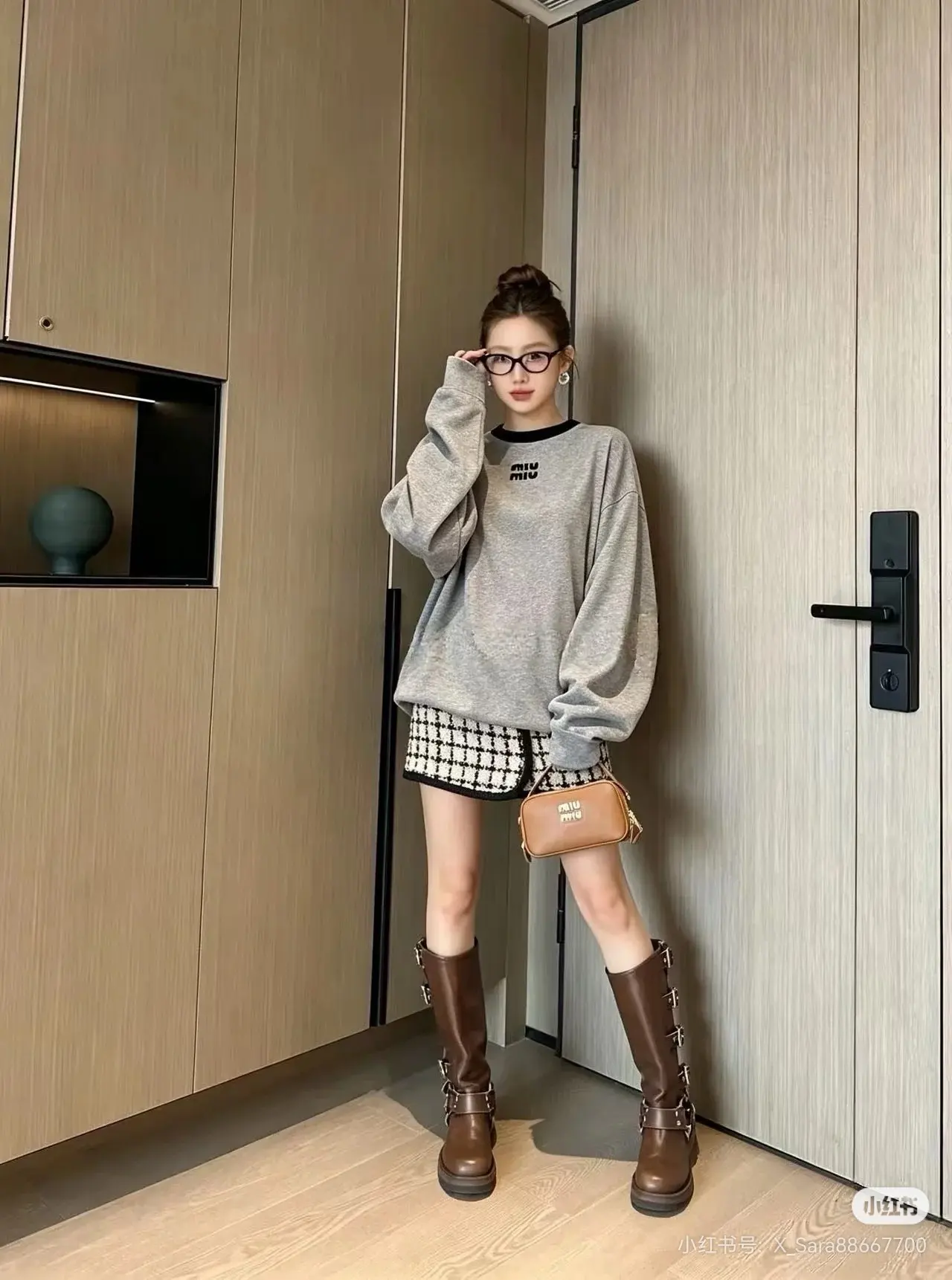 Logo Embroidered Long-Sleeve T-Shirt D14523675 — view 5