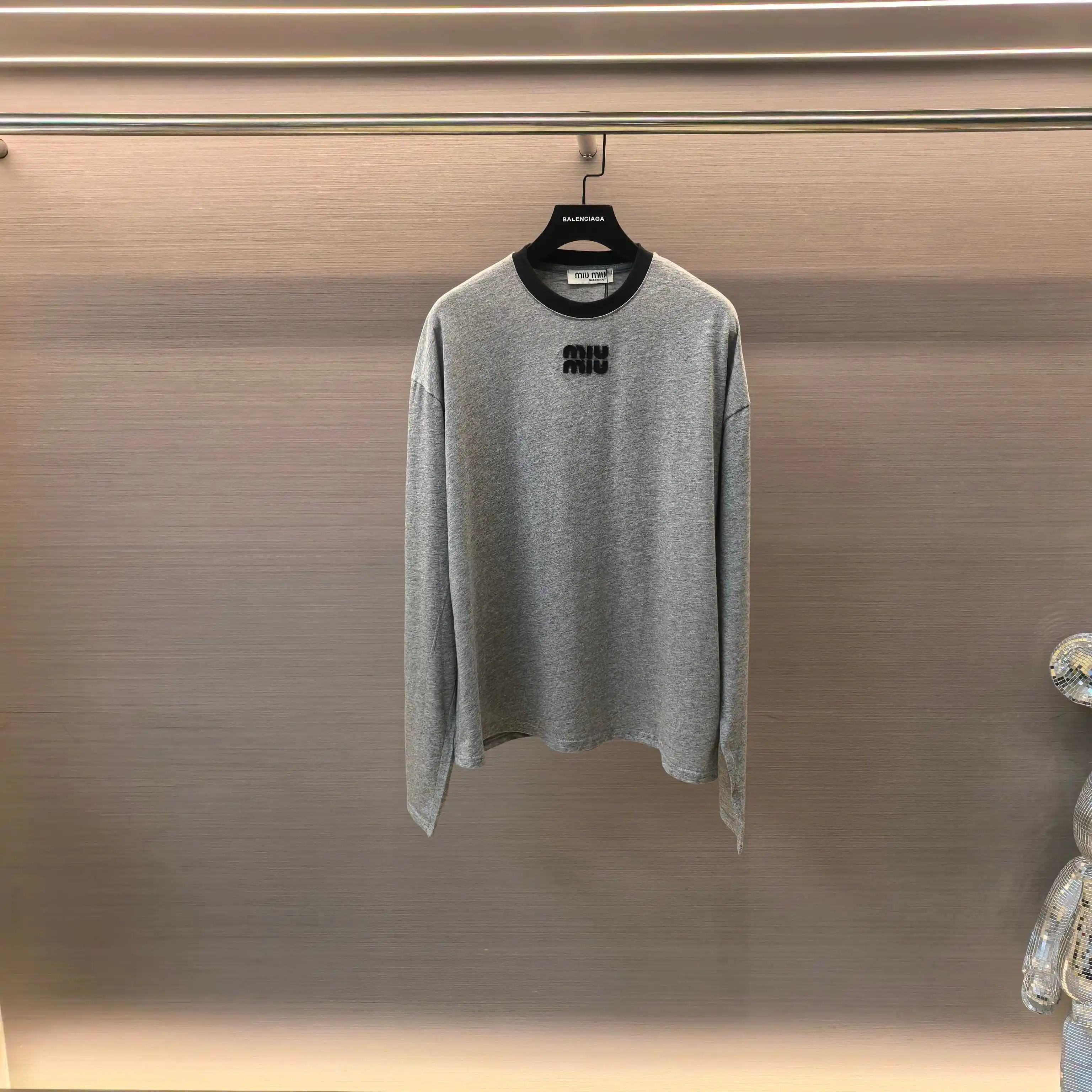 Logo Appliqué Long-Sleeve Cotton T-Shirt D14523674