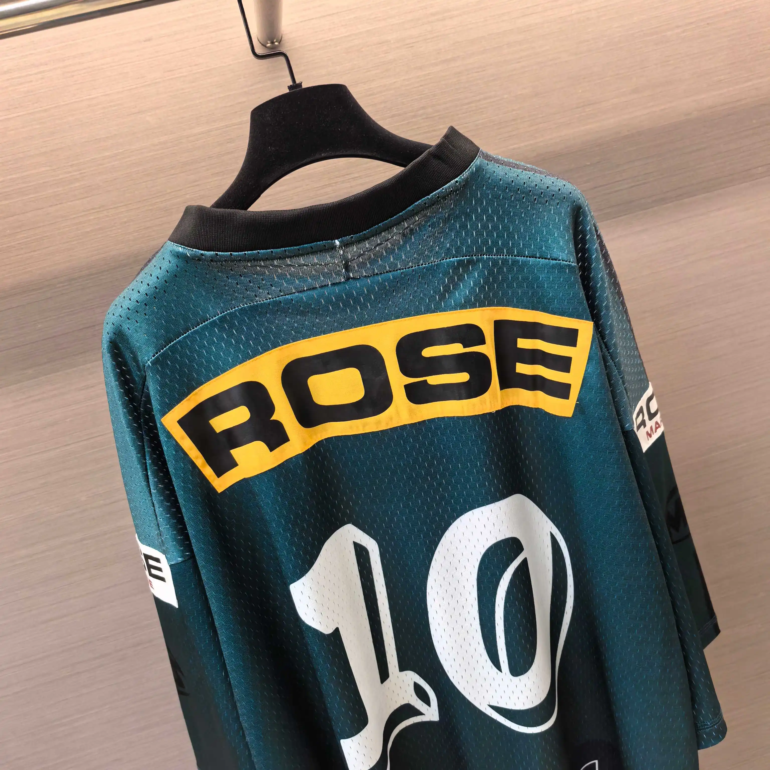 Martine Rose Oversized Striped Football Jersey D14523792 — view 6