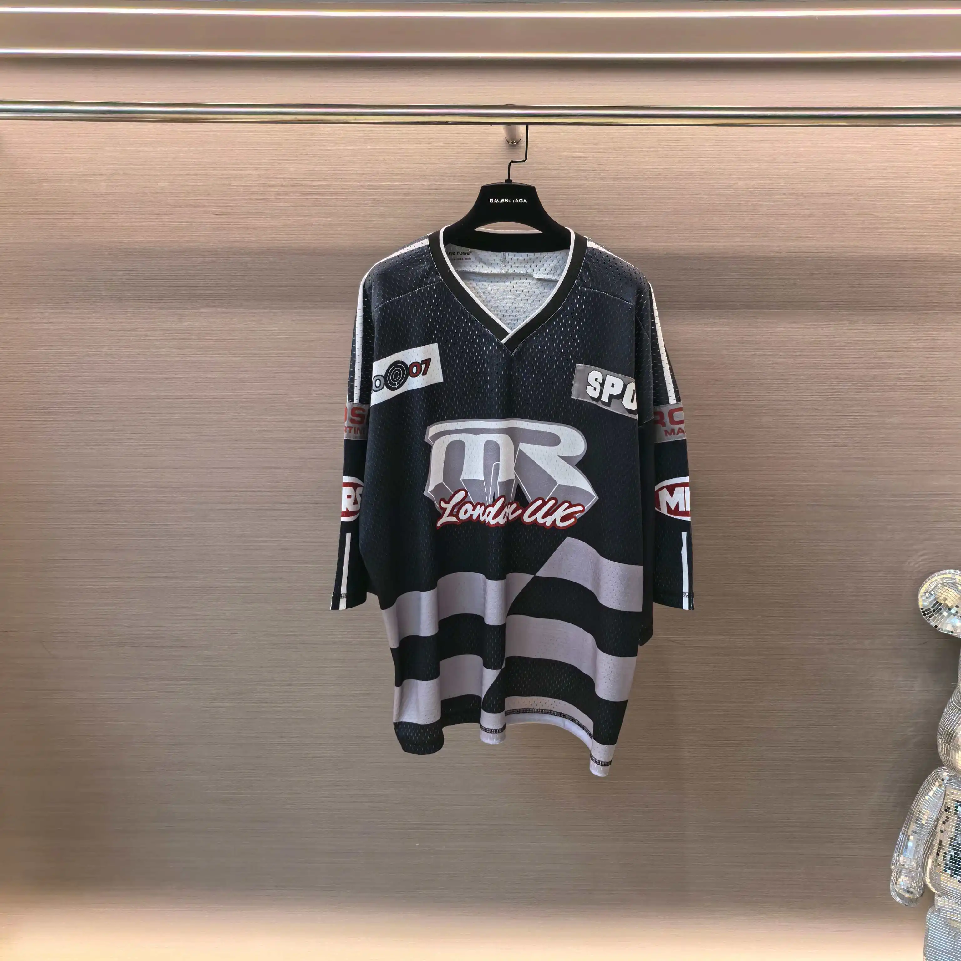 Oversized Logo-Print Mesh Football Jersey D14523791 — view 2