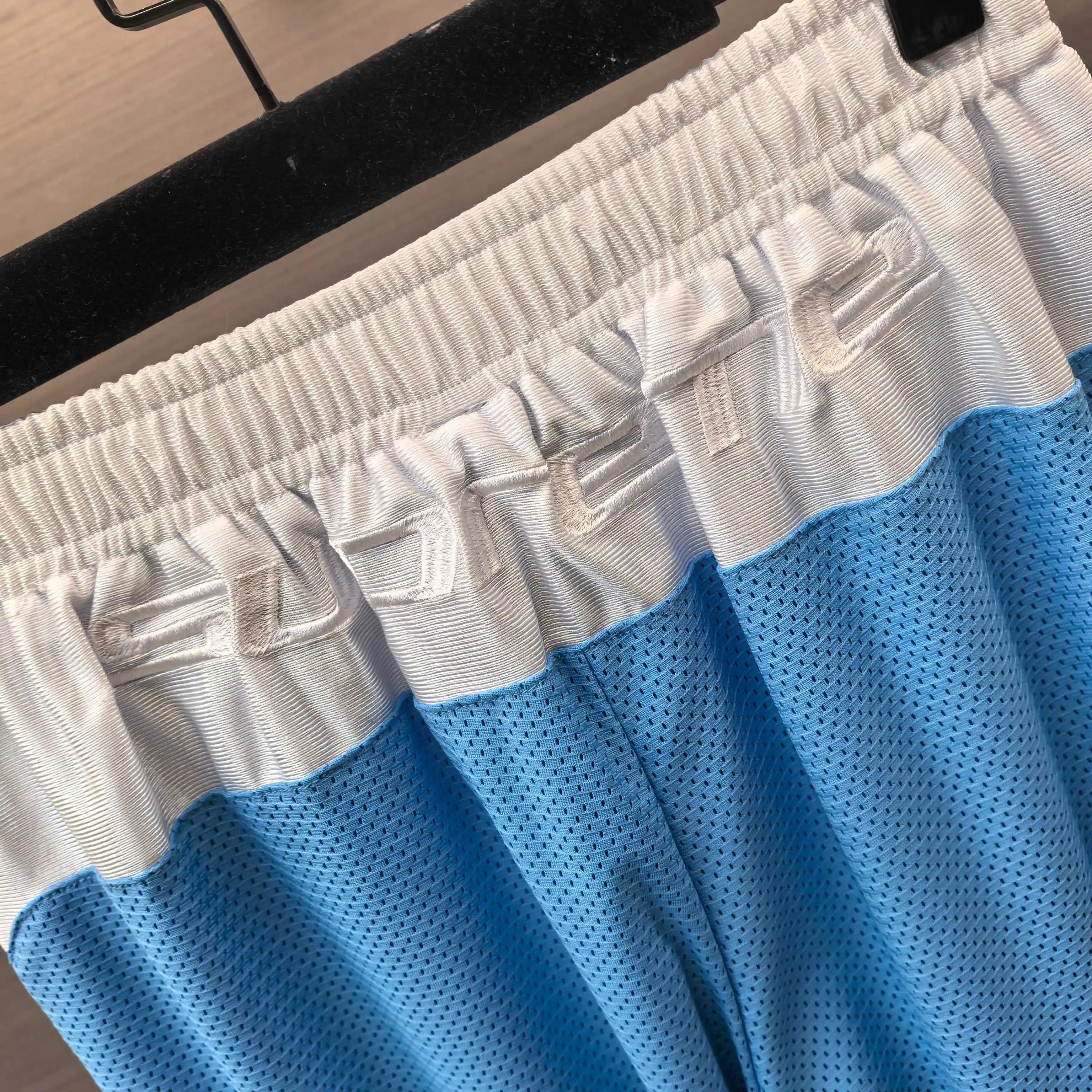 Supreme x Jordan Mesh Football Jersey and Shorts Set D14523620 — view 7