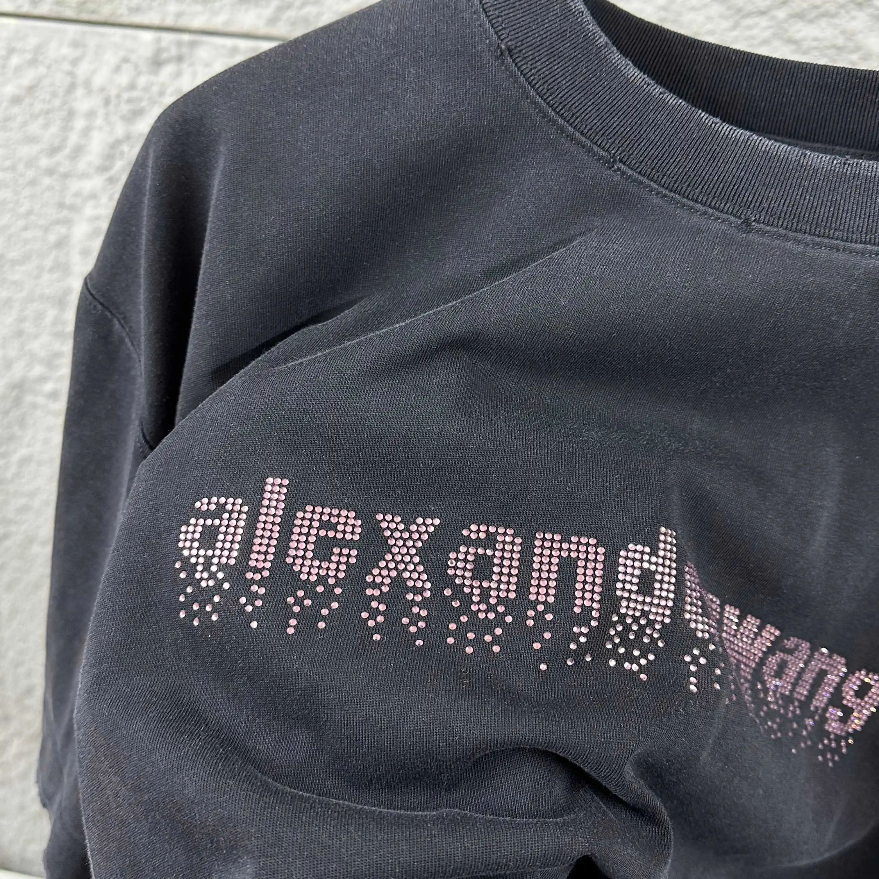 Hot-Fix Logo Distressed Cotton T-Shirt D14512497 — view 5