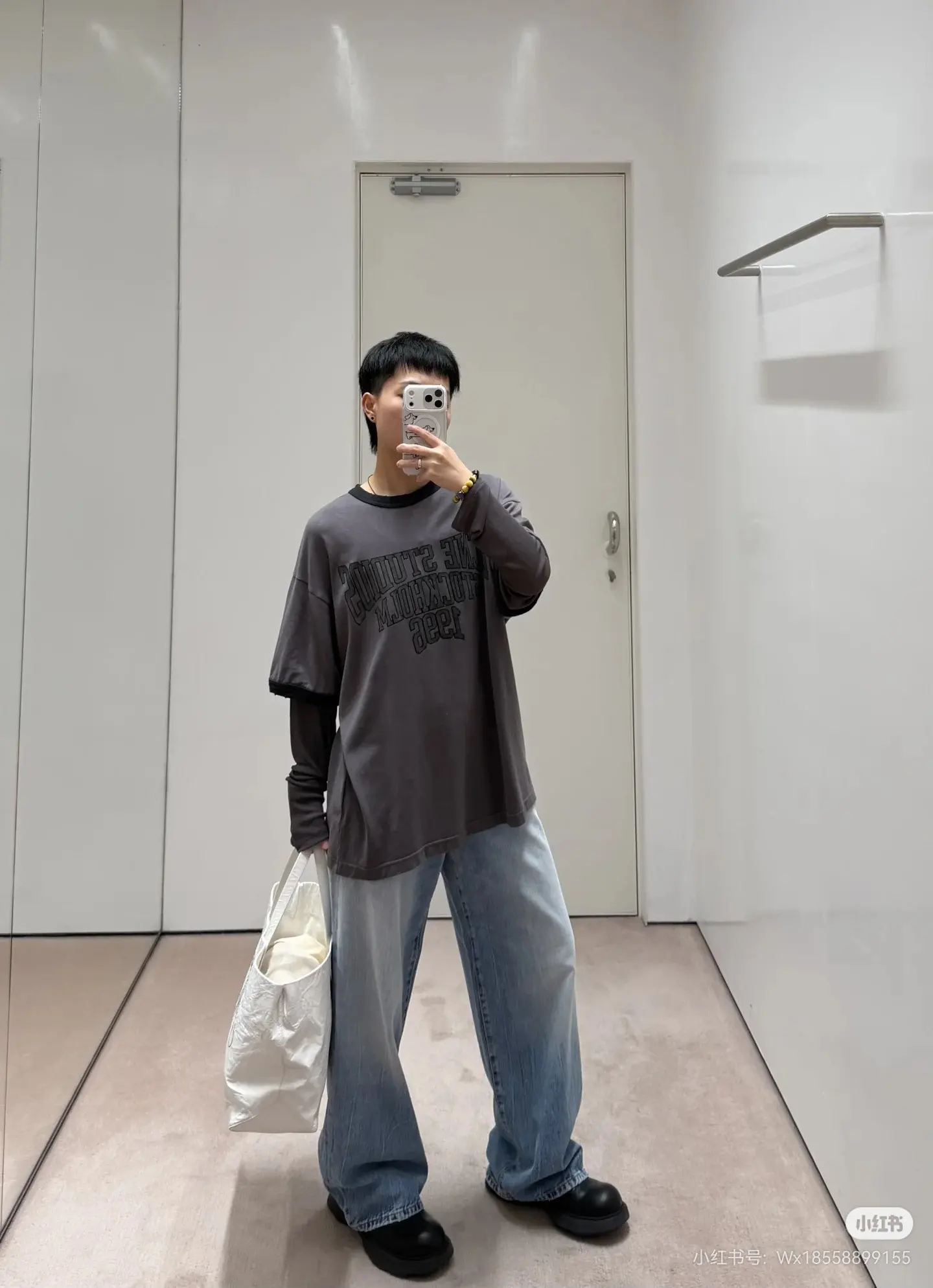 Layered Long-Sleeve Graphic T-Shirt D15023747