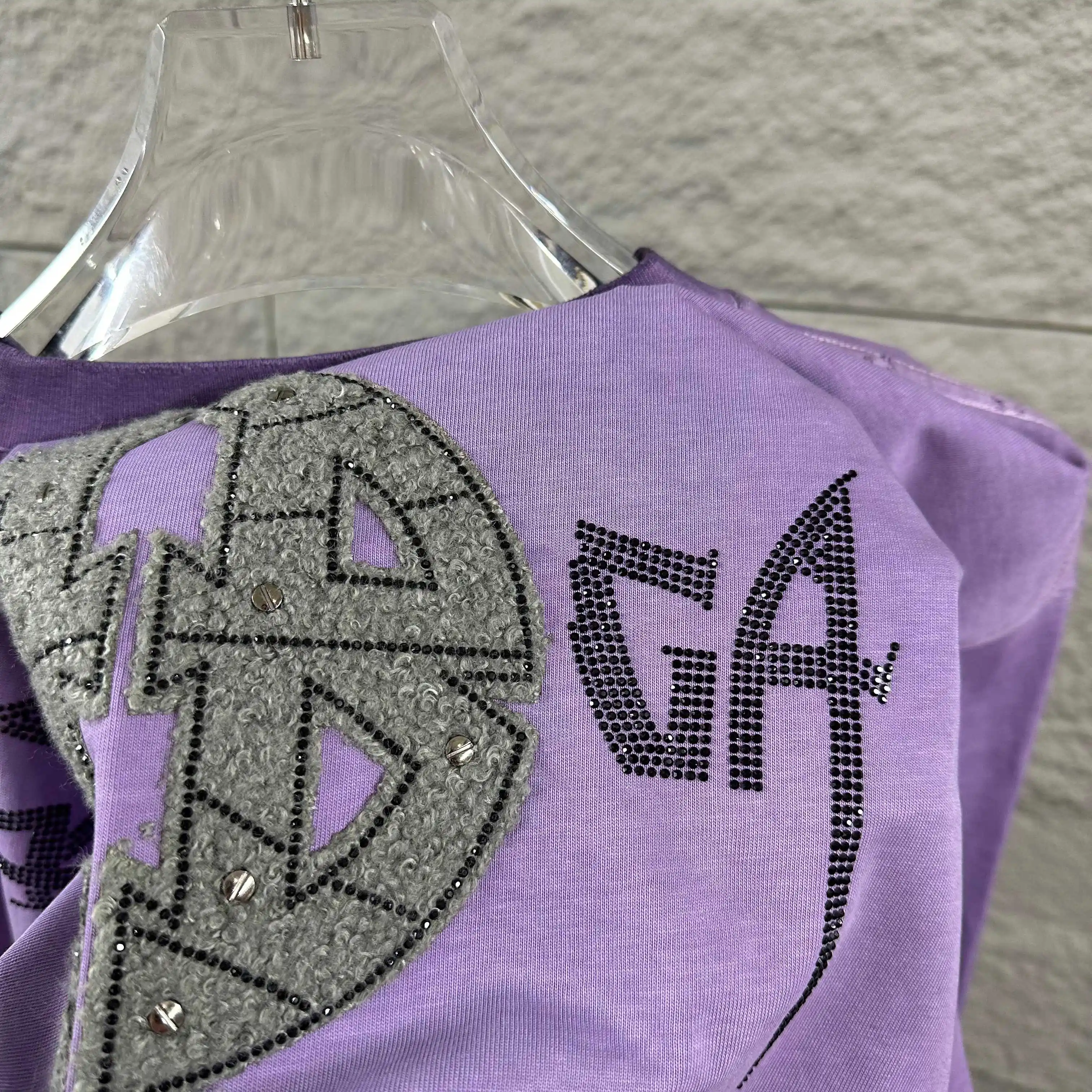 Distressed Rhinestone Logo Cotton T-Shirt D15012480 — view 6