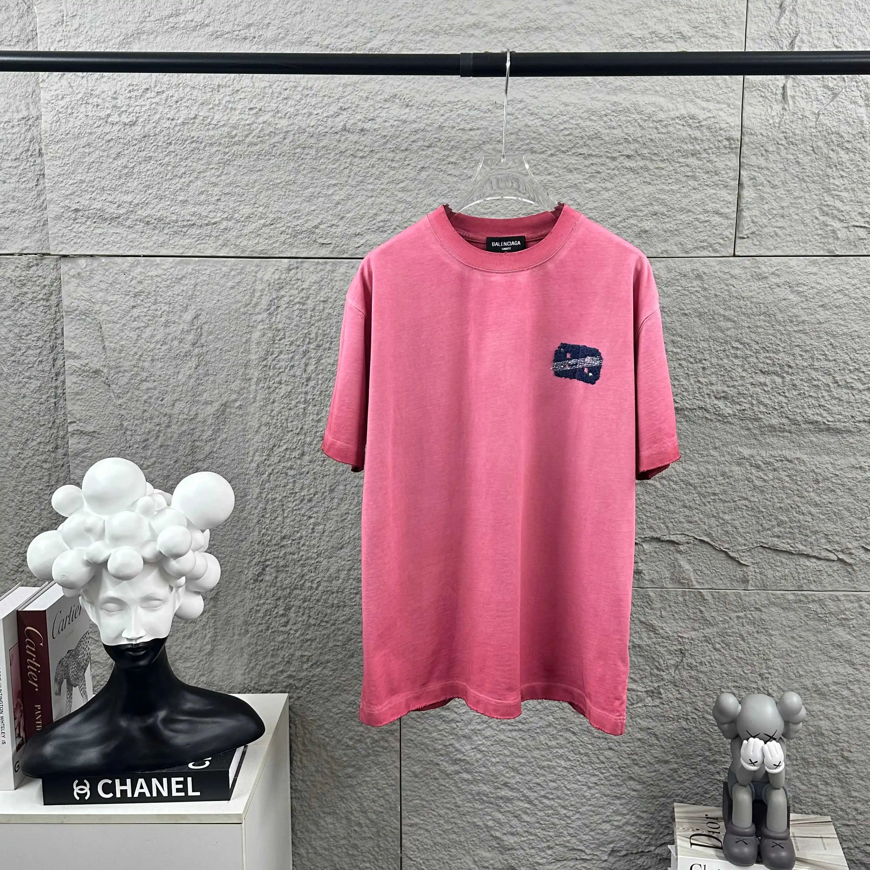 Distressed Logo Appliqué Cotton T-Shirt D15012475 — view 2