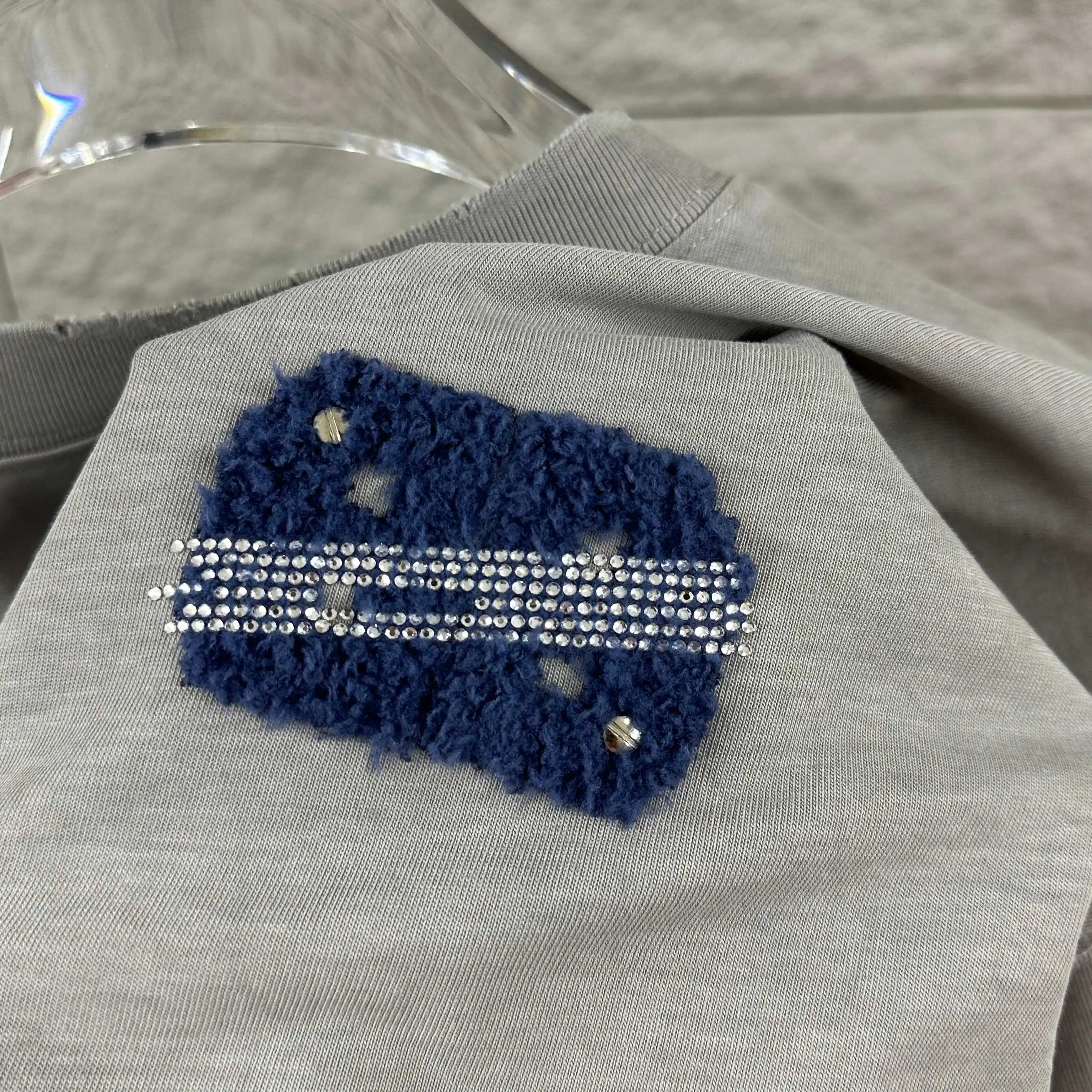 Distressed Logo Appliqué Cotton T-Shirt D15012476 — view 4