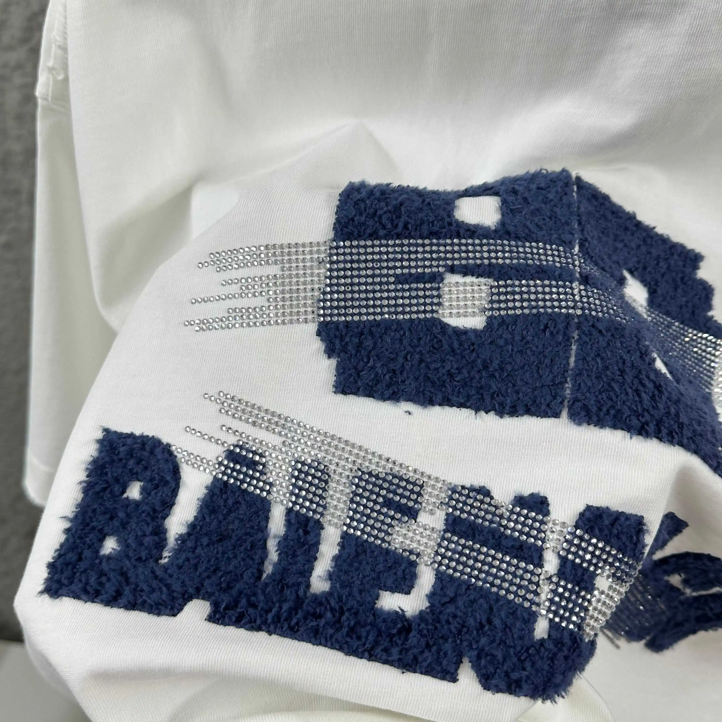 Distressed Logo Appliqué Rhinestone T-Shirt D15012473 — view 5