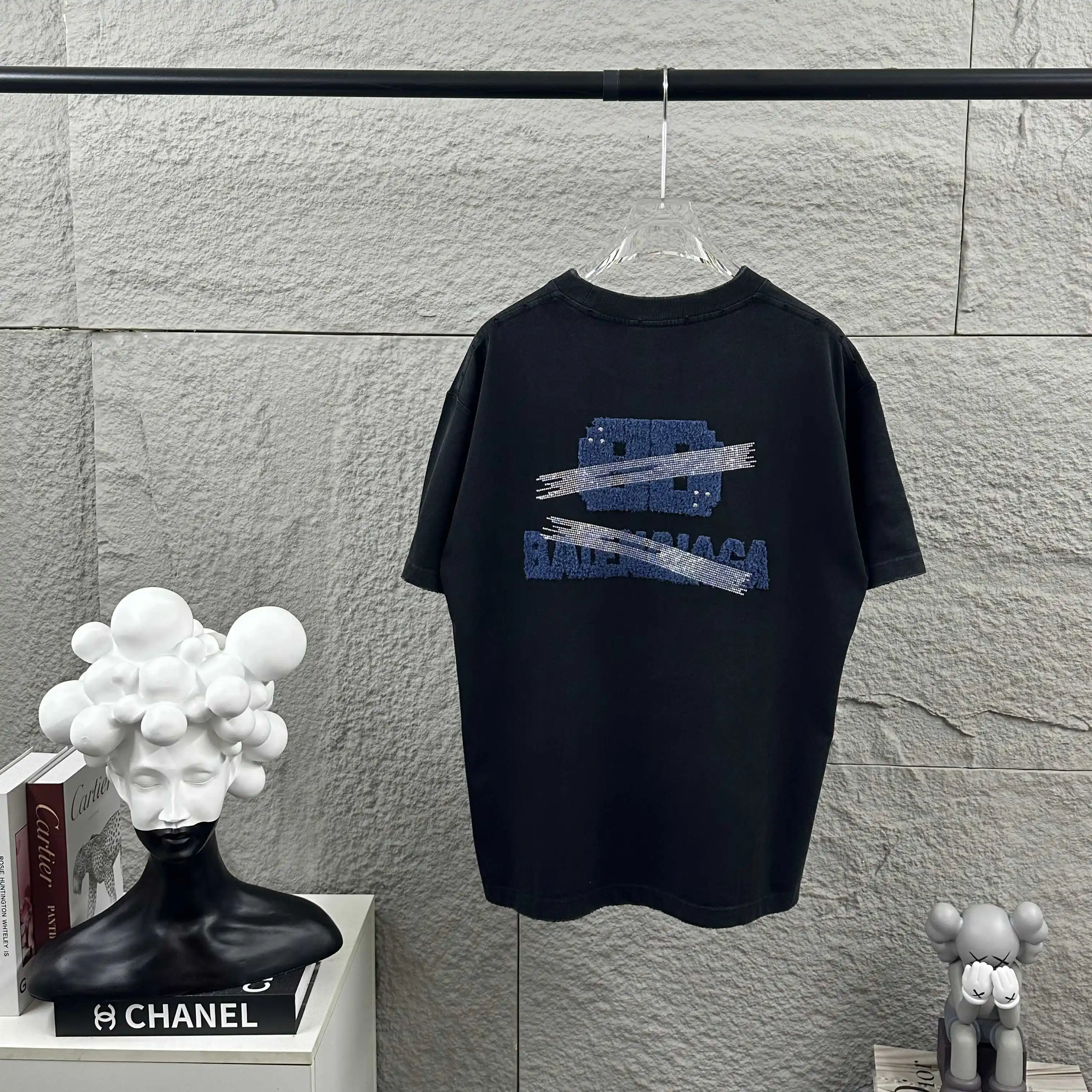 Embellished Distressed Cotton T-Shirt D15012474