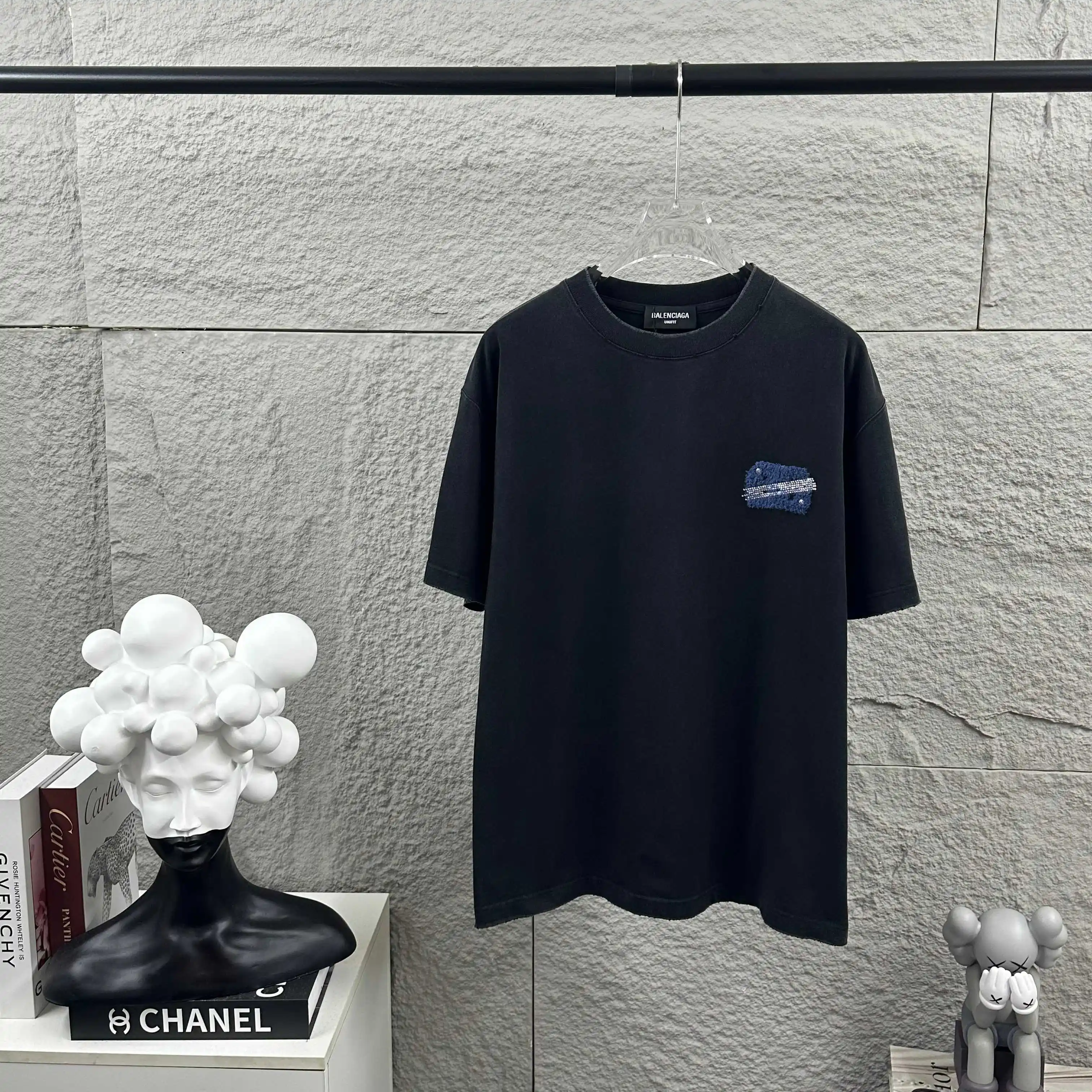 Embellished Distressed Cotton T-Shirt D15012474 — view 2