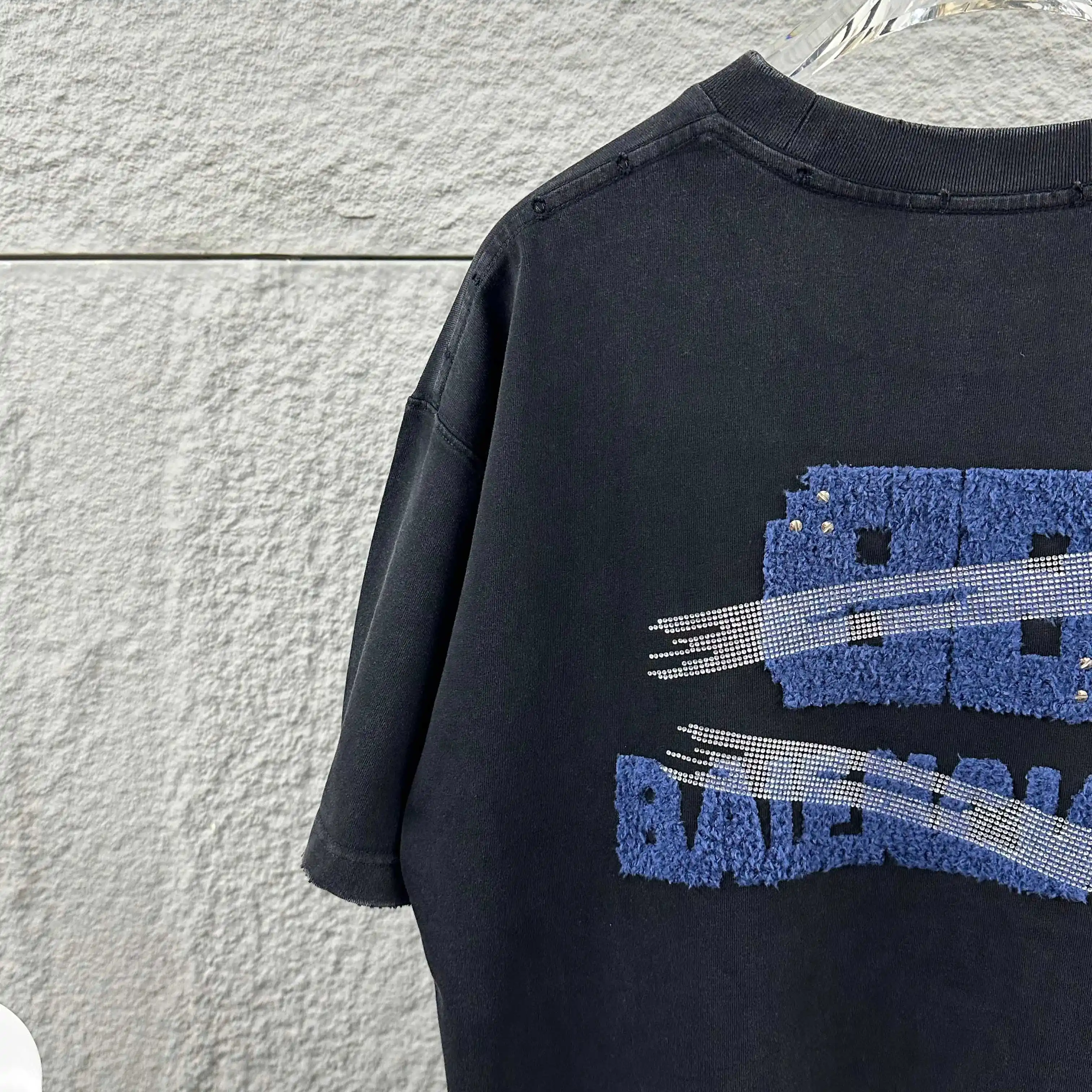 Embellished Distressed Cotton T-Shirt D15012474 — view 4