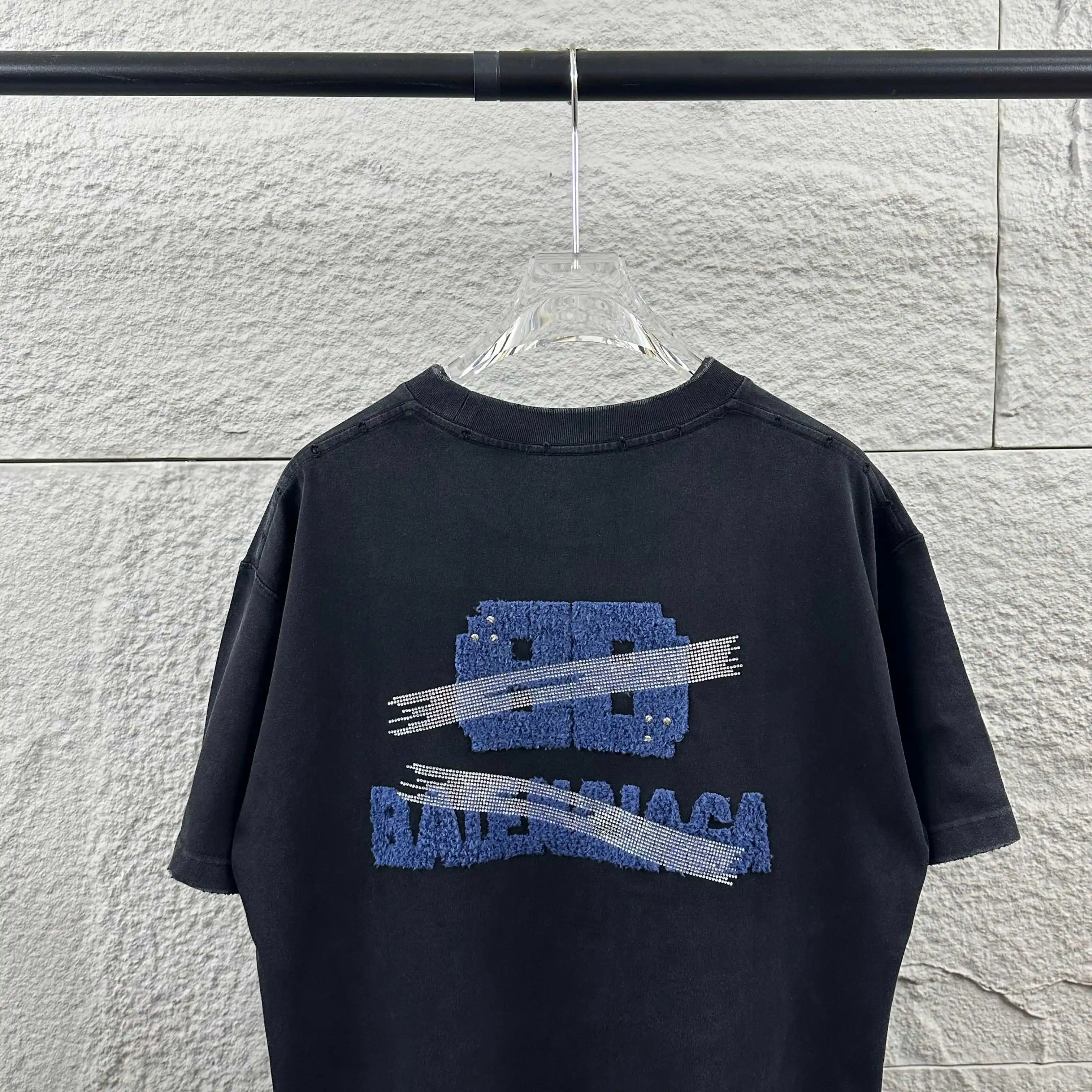 Embellished Distressed Cotton T-Shirt D15012474 — view 8