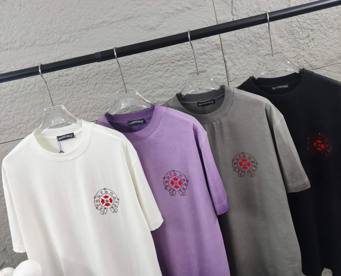 Chrome Hearts Rhinestone Horseshoe Cotton T-Shirt D15019663 — view 7
